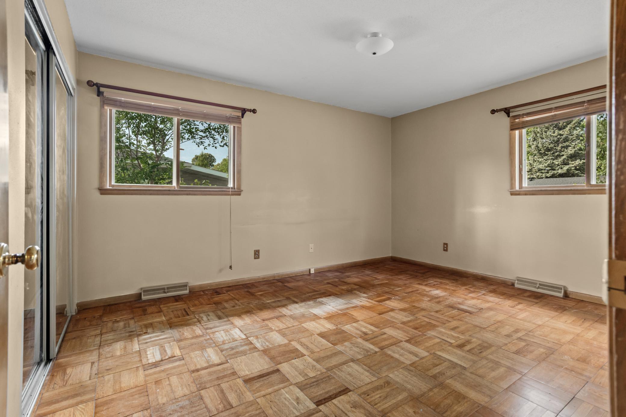 1966 single family home for sale at 2503 14th Street S in Moorhead, MN — 3 bed, 2 bath (photo 14 of 29)