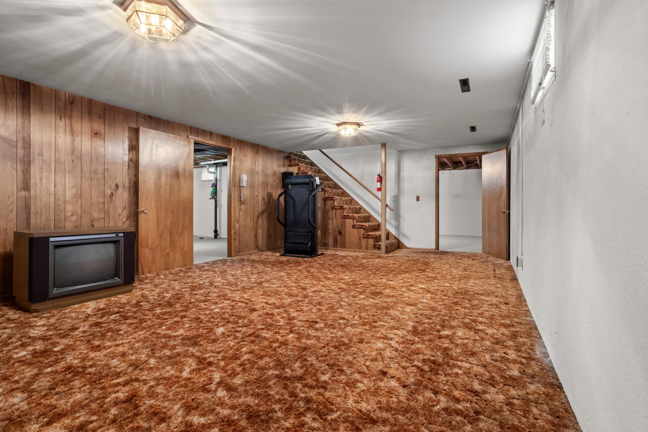 1966 single family home for sale at 2503 14th Street S in Moorhead, MN — 3 bed, 2 bath (photo 19 of 29)