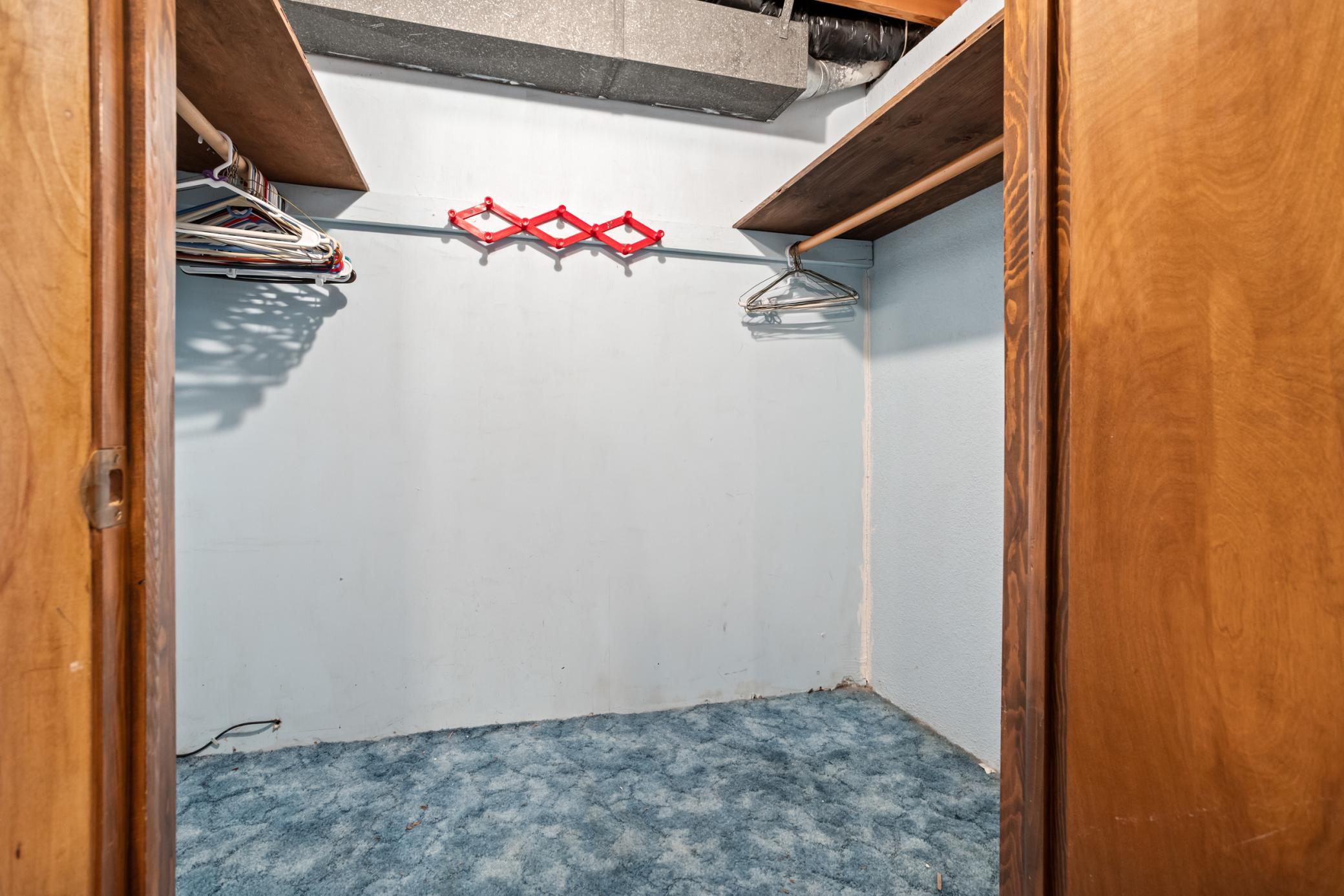 1966 single family home for sale at 2503 14th Street S in Moorhead, MN — 3 bed, 2 bath (photo 21 of 29)