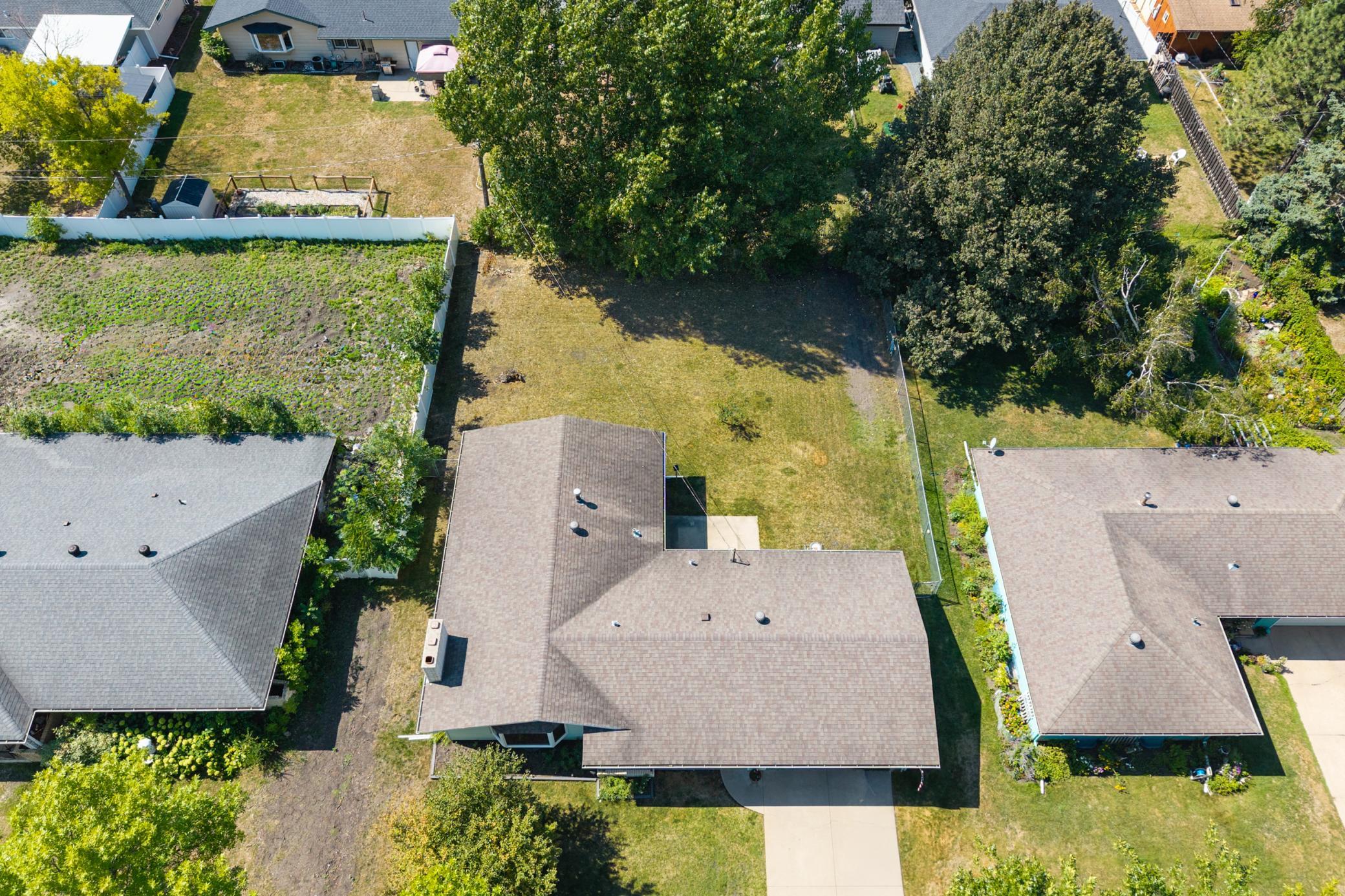 1966 single family home for sale at 2503 14th Street S in Moorhead, MN — 3 bed, 2 bath (photo 26 of 29)