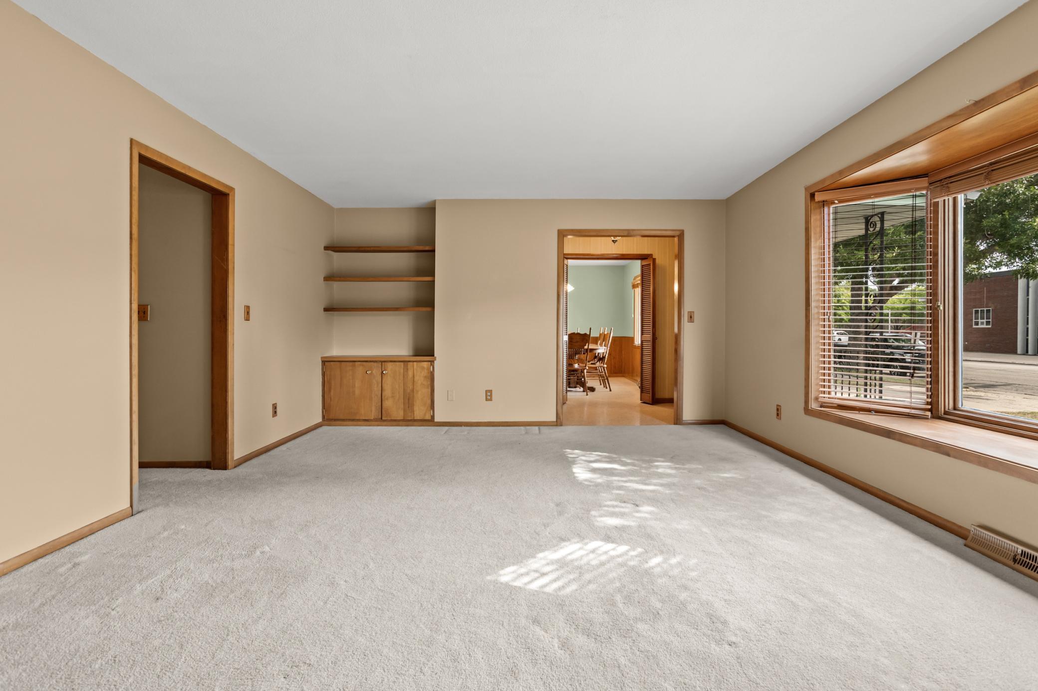 1966 single family home for sale at 2503 14th Street S in Moorhead, MN — 3 bed, 2 bath (photo 6 of 29)