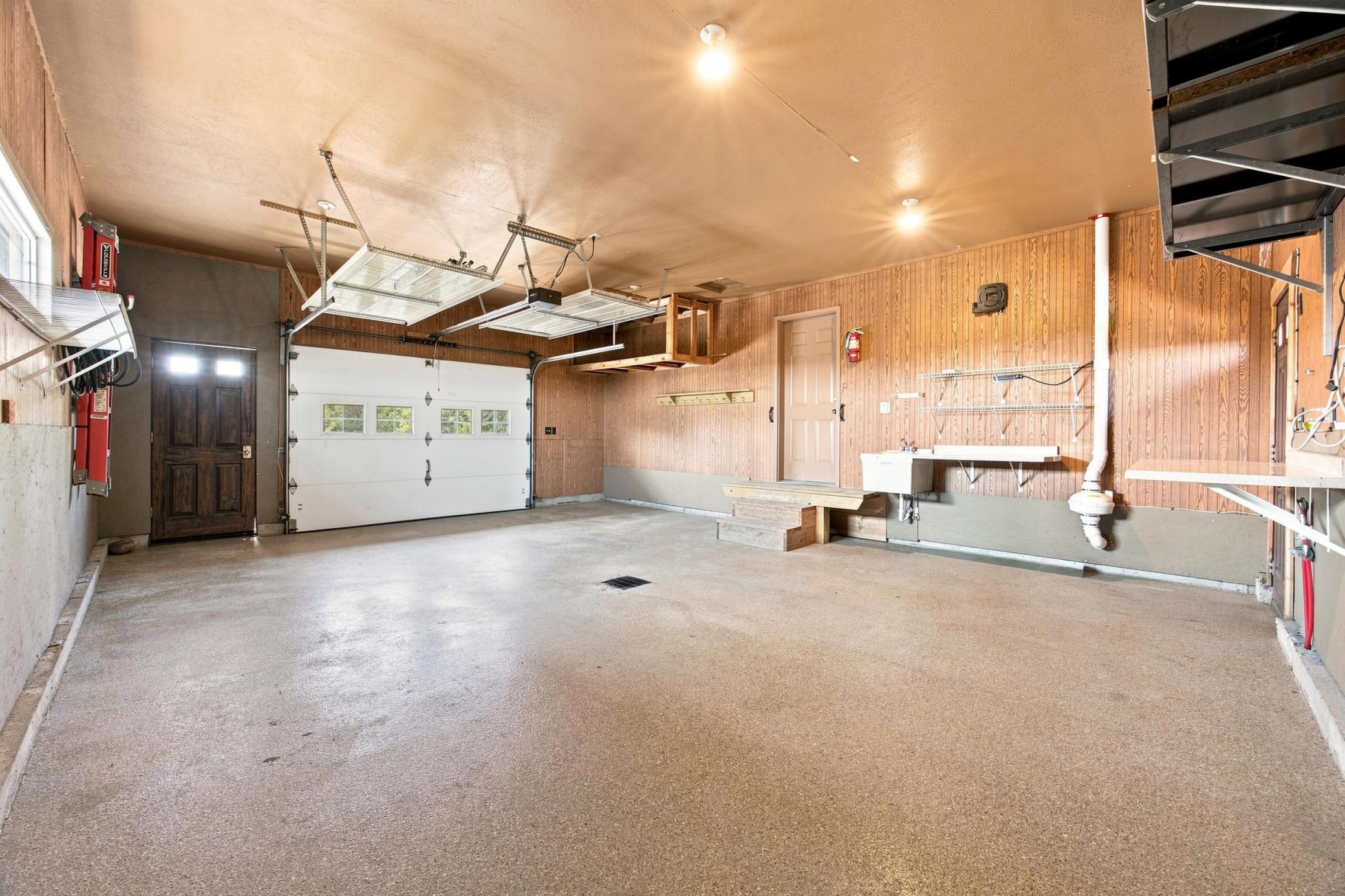 1985 single family home for sale at 7030 110th Avenue S in Sabin, MN — 3 bed, 3 bath (photo 46 of 76)