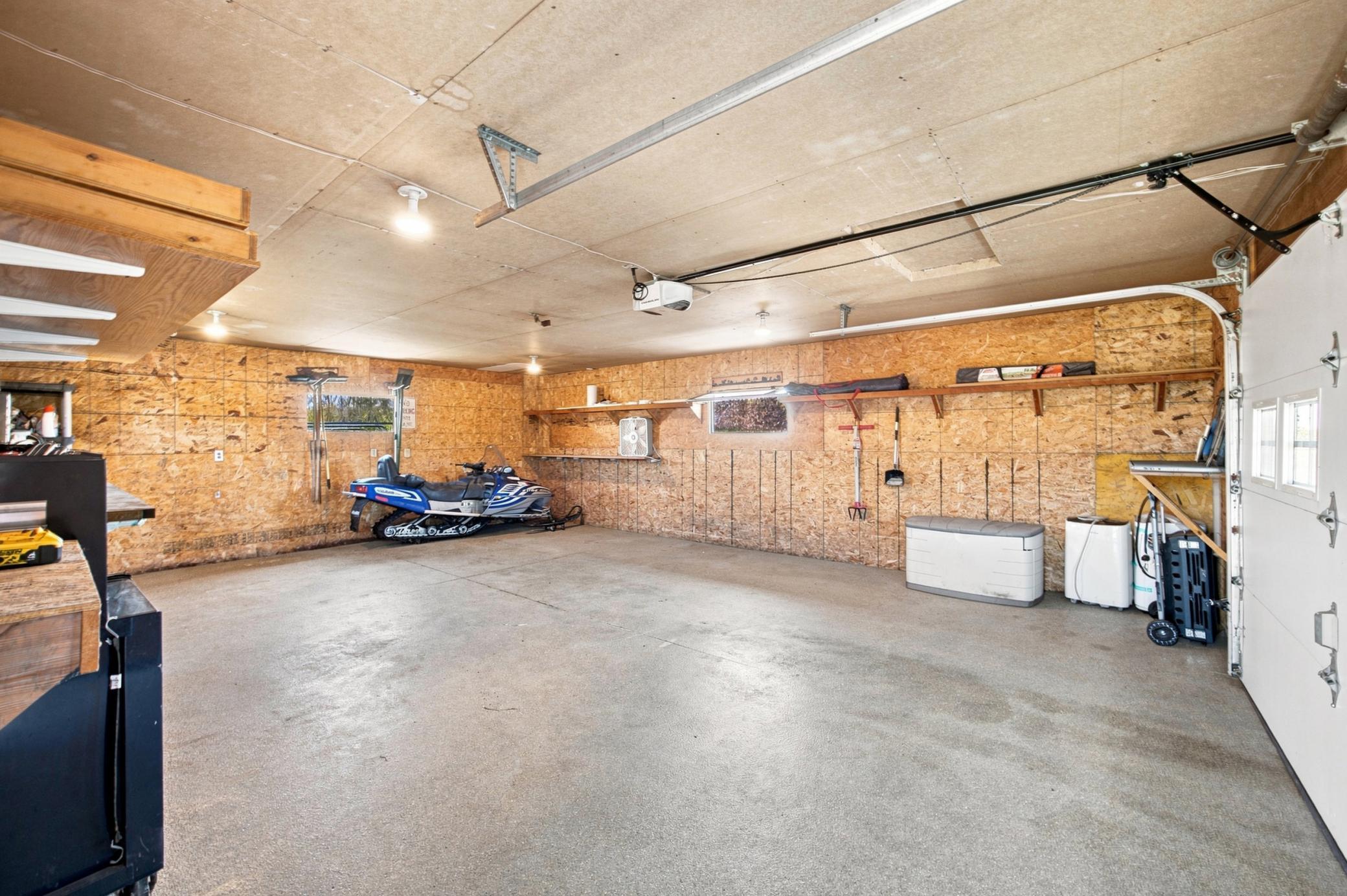 1985 single family home for sale at 7030 110th Avenue S in Sabin, MN — 3 bed, 3 bath (photo 52 of 76)