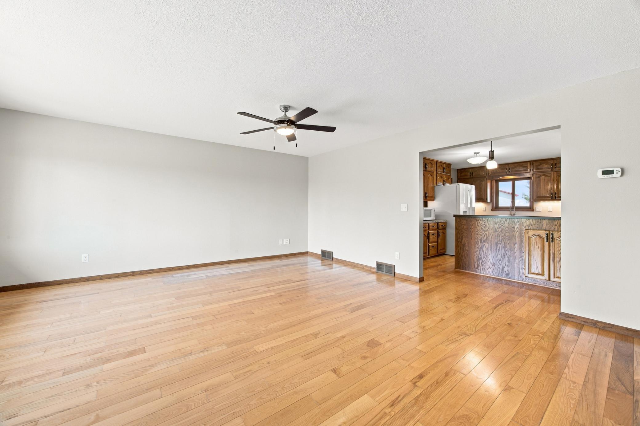 1985 single family home for sale at 7030 110th Avenue S in Sabin, MN — 3 bed, 3 bath (photo 10 of 76)