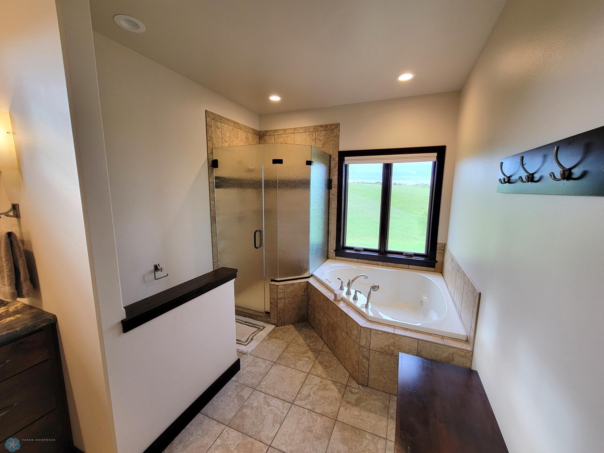 2015 single family home for sale at 11003 Eagles Nest Court in Audubon, MN — 5 bed, 3 bath (photo 18 of 34)