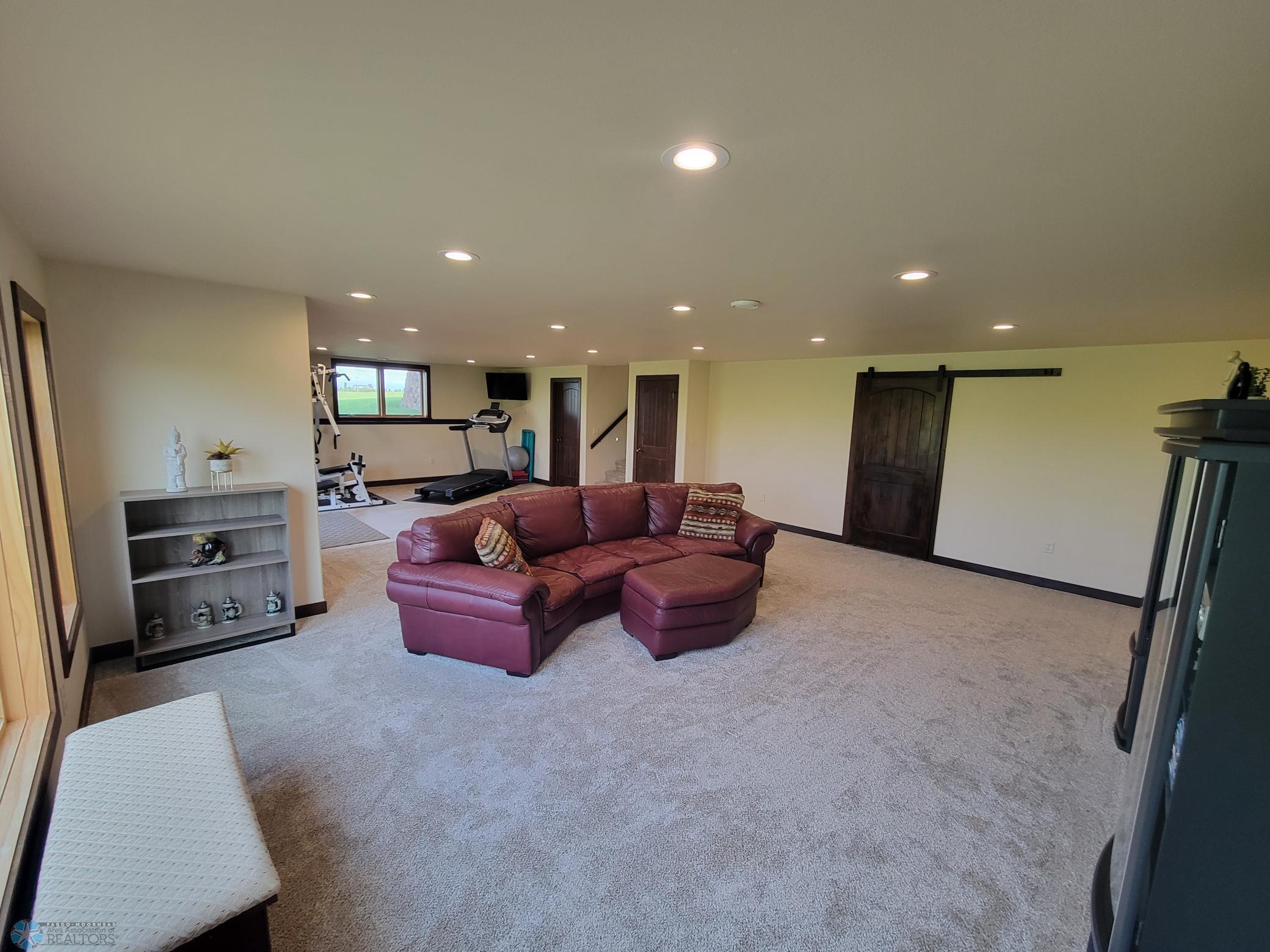 2015 single family home for sale at 11003 Eagles Nest Court in Audubon, MN — 5 bed, 3 bath (photo 25 of 34)