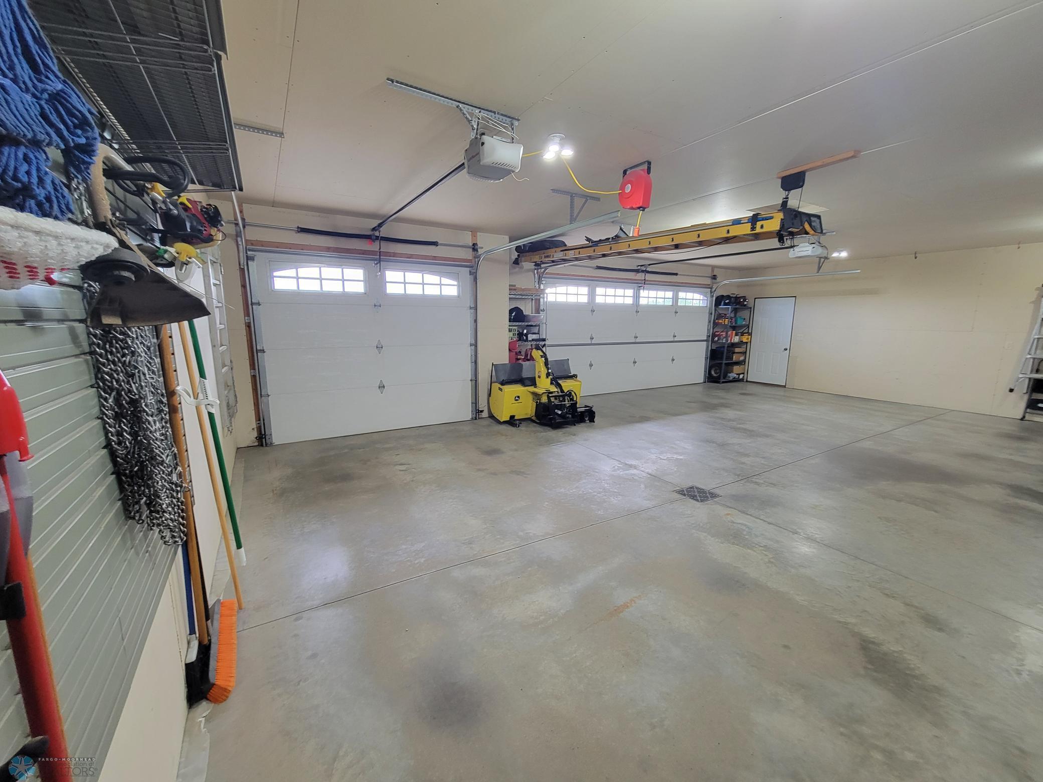 2015 single family home for sale at 11003 Eagles Nest Court in Audubon, MN — 5 bed, 3 bath (photo 33 of 34)
