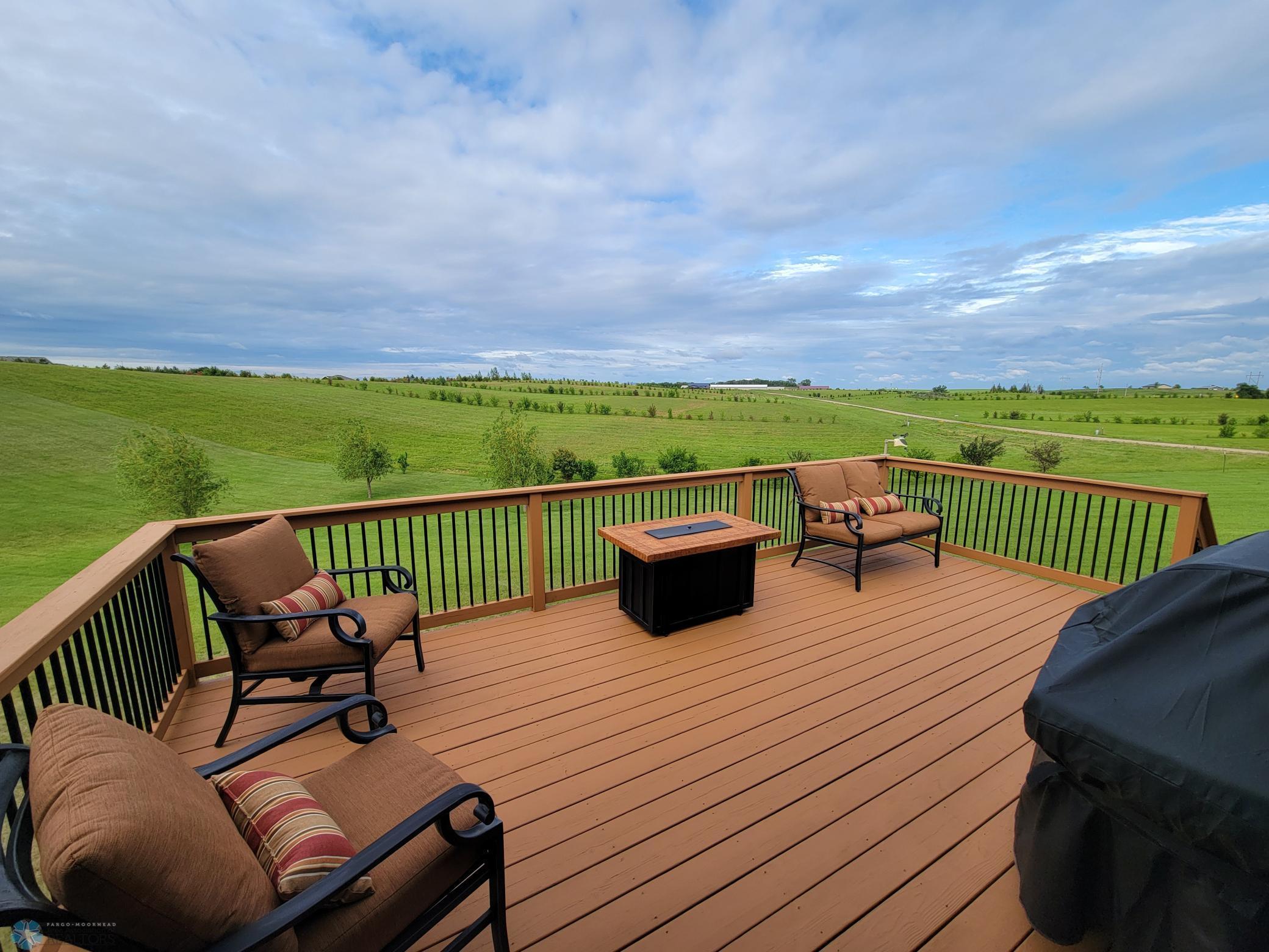 2015 single family home for sale at 11003 Eagles Nest Court in Audubon, MN — 5 bed, 3 bath (photo 7 of 34)