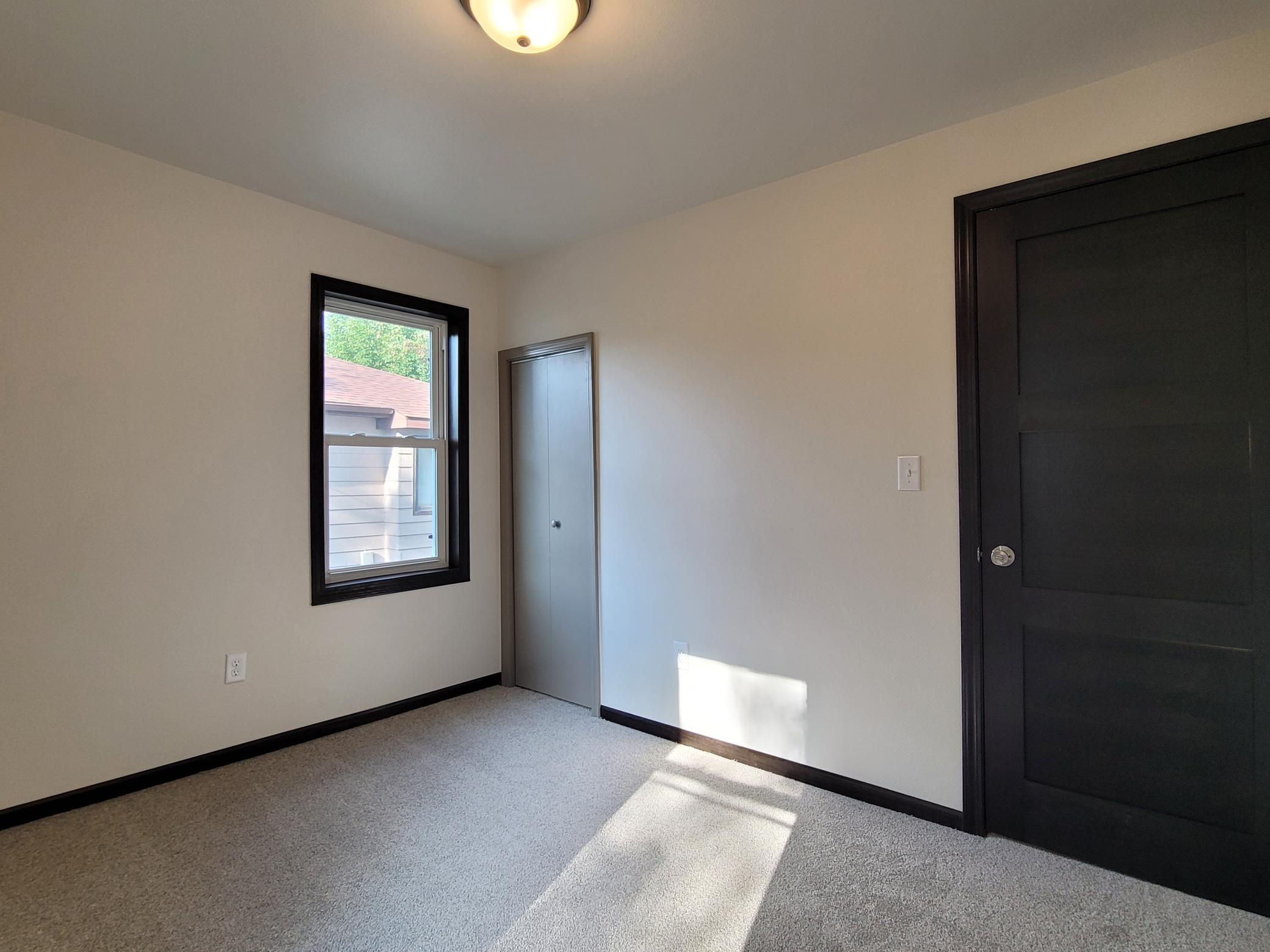 1947 single family home for sale at 311 14th Street N in Moorhead, MN — 3 bed, 2 bath (photo 18 of 35)