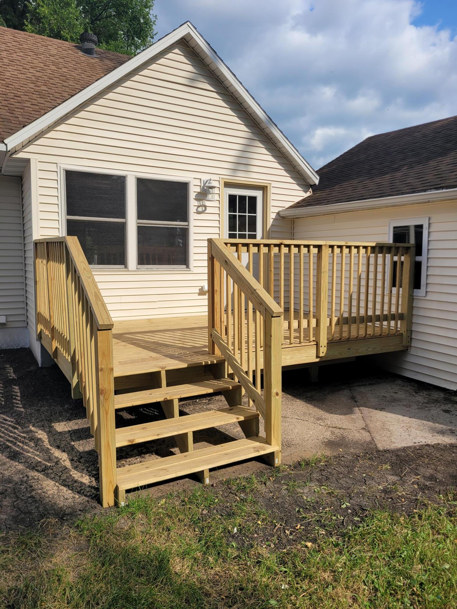1947 single family home for sale at 311 14th Street N in Moorhead, MN — 3 bed, 2 bath (photo 7 of 35)