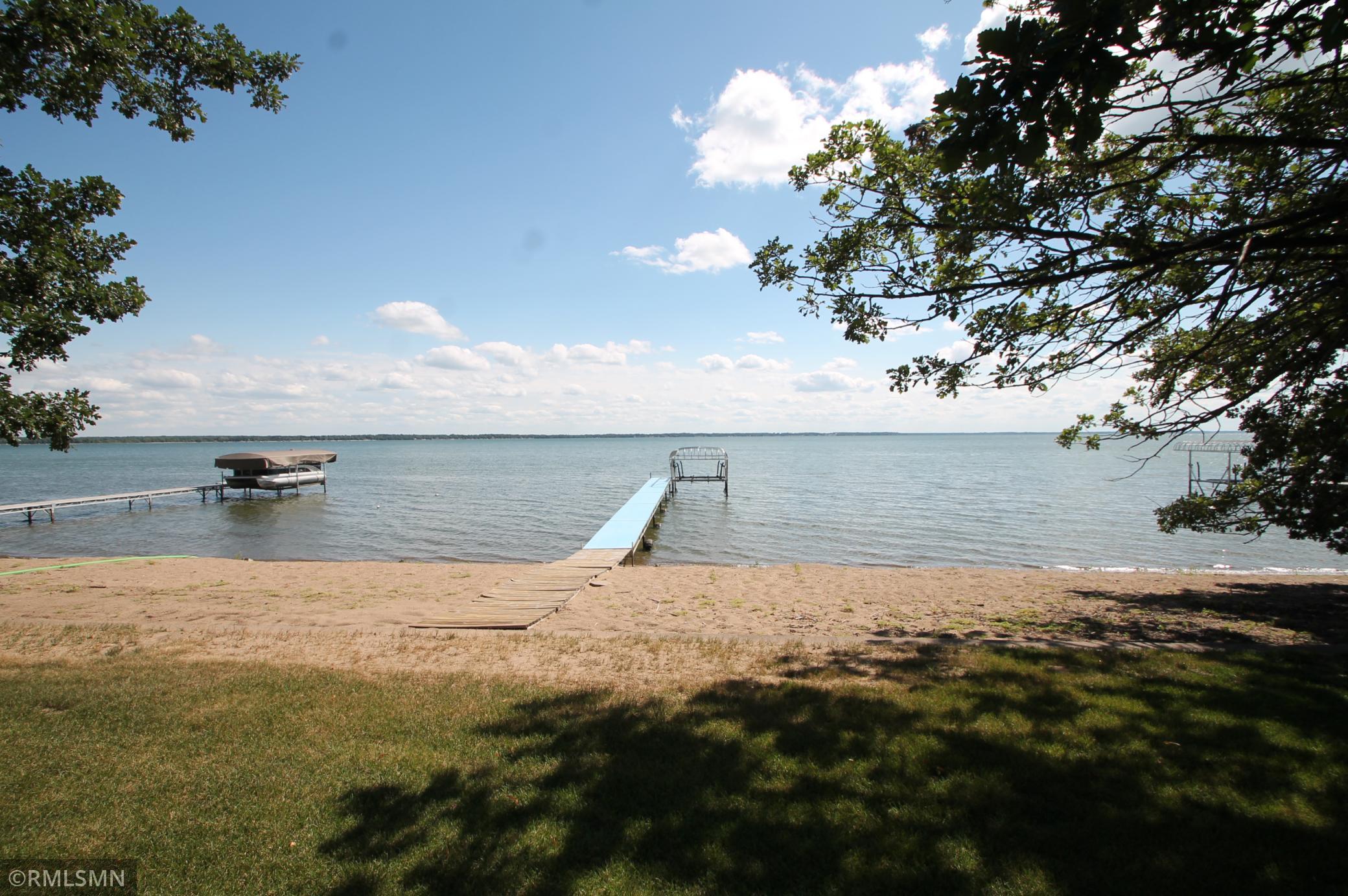 2009 single family home for sale at 42340 County Highway 1 in Ottertail, MN — 4 bed, 3 bath (photo 3 of 36)