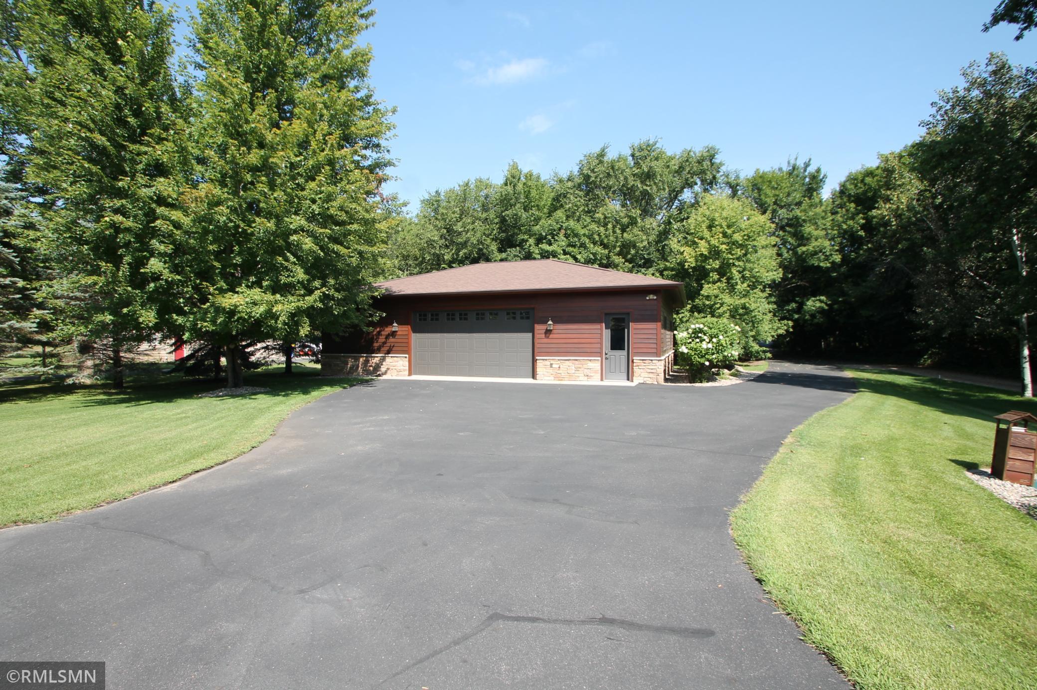 2009 single family home for sale at 42340 County Highway 1 in Ottertail, MN — 4 bed, 3 bath (photo 25 of 36)
