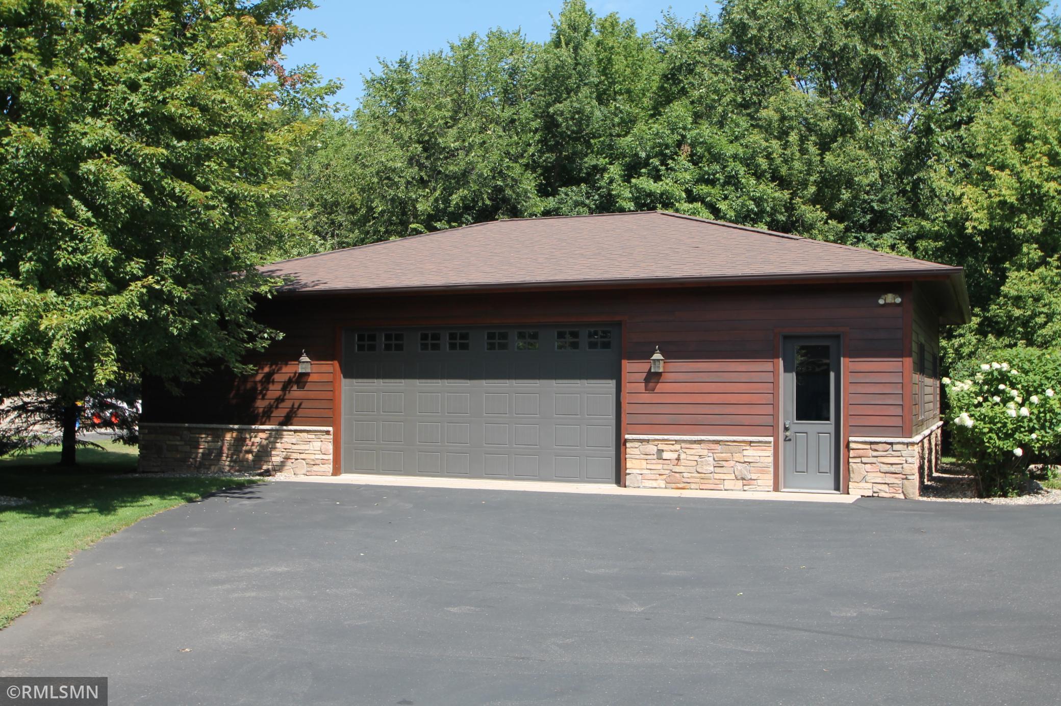 2009 single family home for sale at 42340 County Highway 1 in Ottertail, MN — 4 bed, 3 bath (photo 26 of 36)