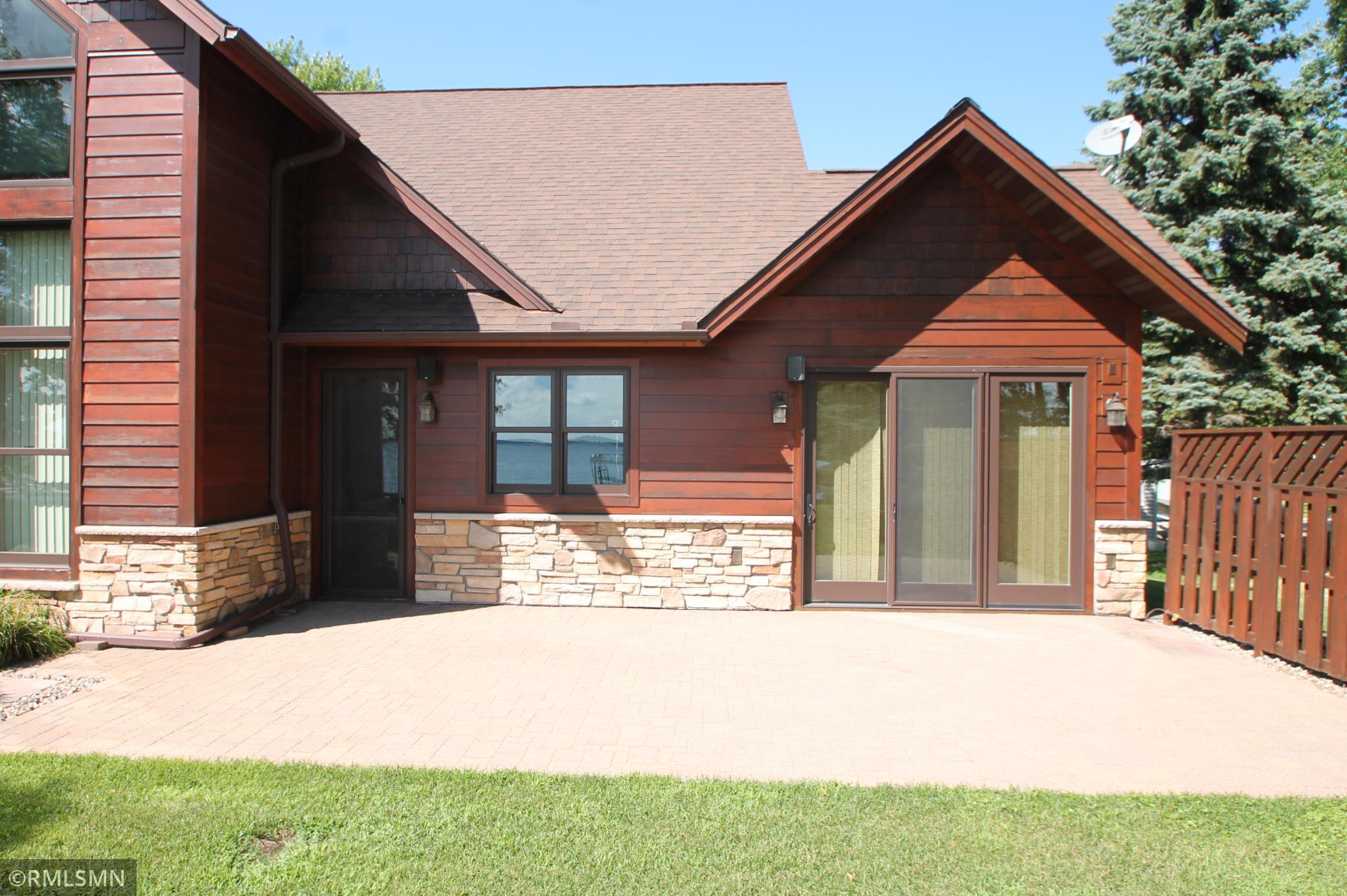 2009 single family home for sale at 42340 County Highway 1 in Ottertail, MN — 4 bed, 3 bath (photo 5 of 36)