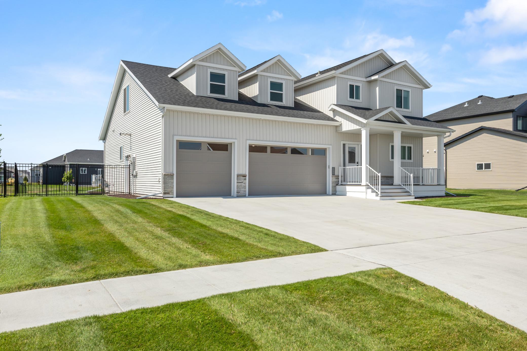 2022 single family home for sale at 7469 Claire Drive S in Fargo, ND — 5 bed, 4 bath (photo 2 of 64)