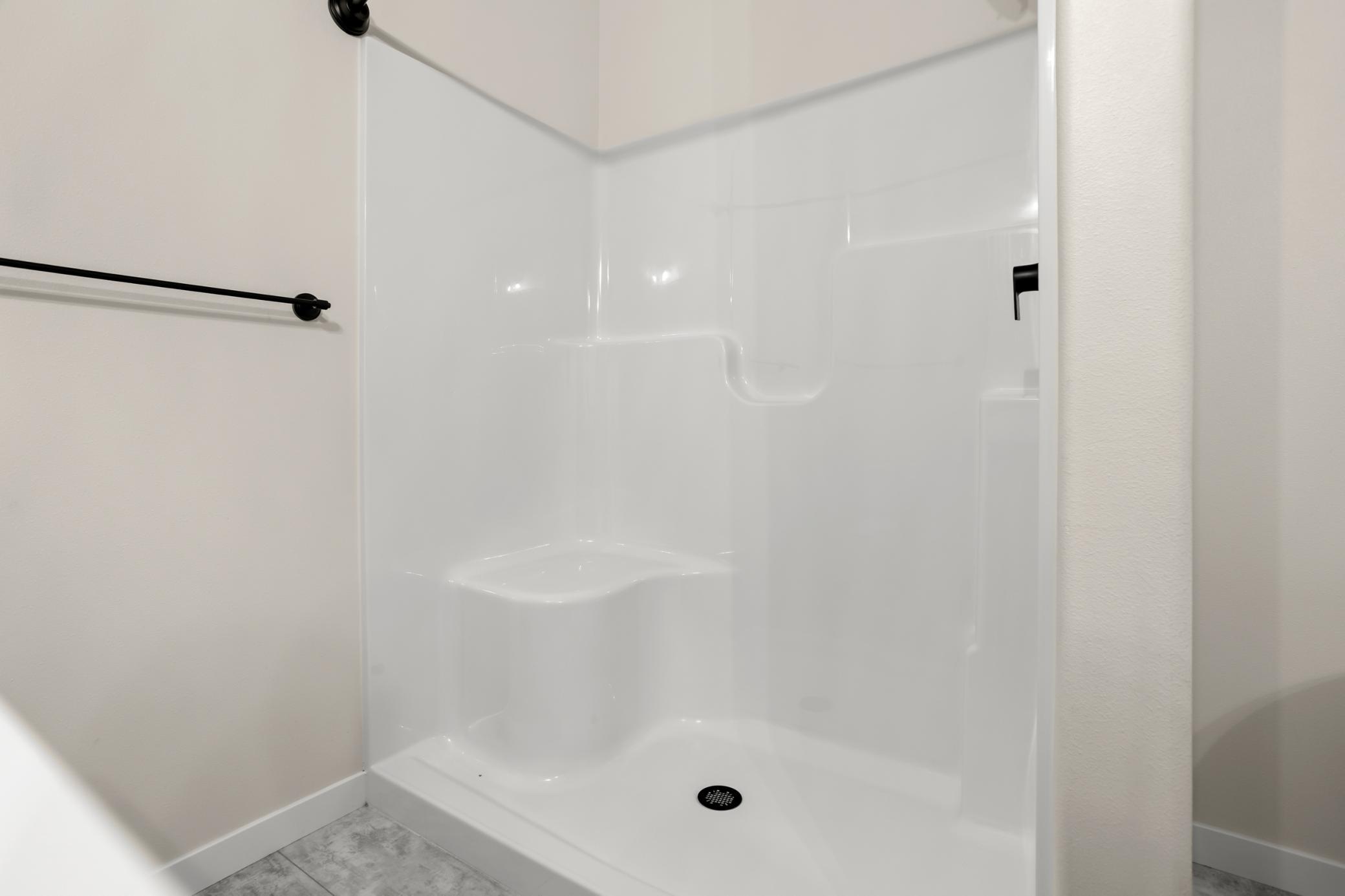 2022 single family home for sale at 7469 Claire Drive S in Fargo, ND — 5 bed, 4 bath (photo 22 of 64)