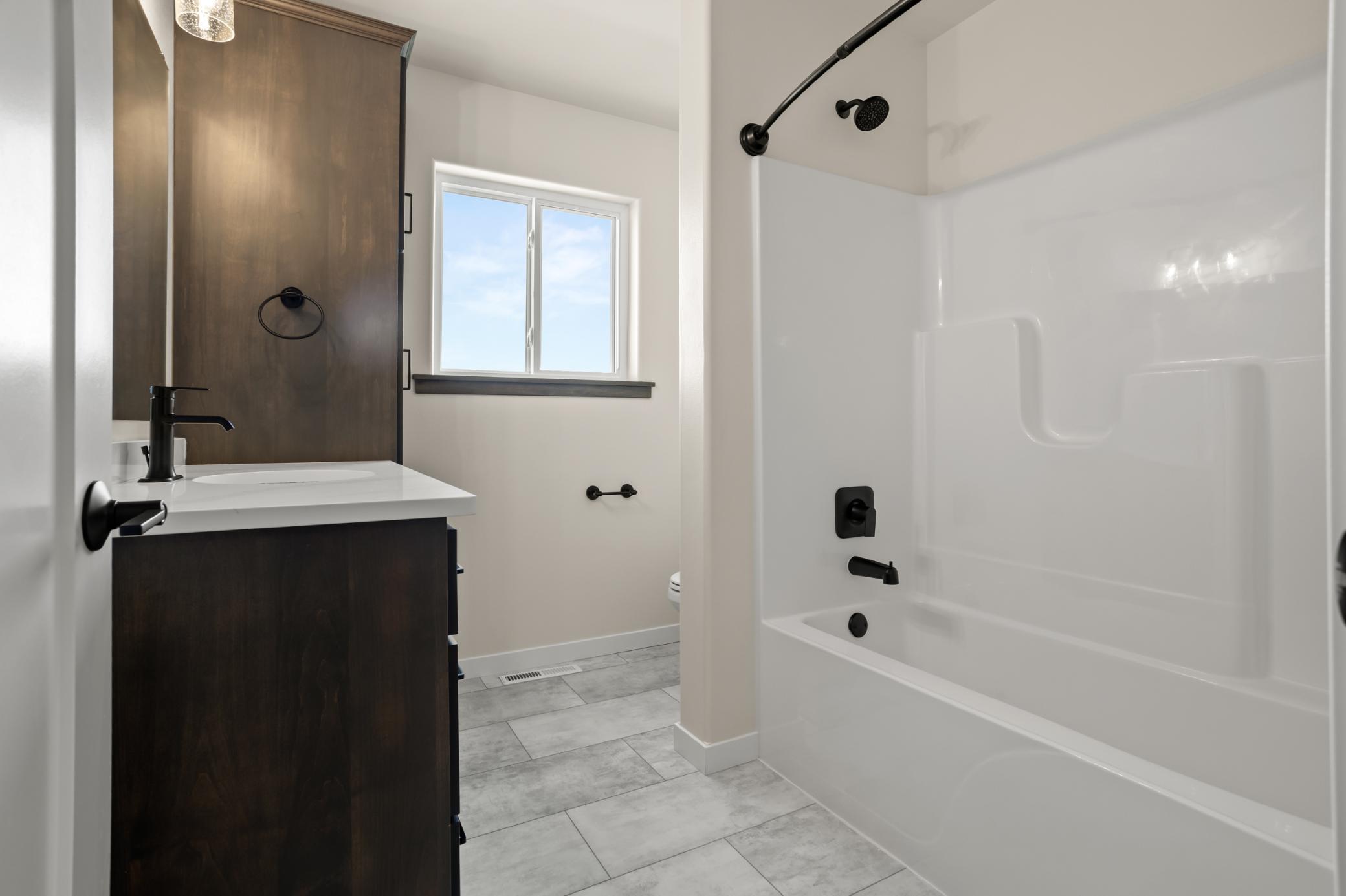 2022 single family home for sale at 7469 Claire Drive S in Fargo, ND — 5 bed, 4 bath (photo 32 of 64)