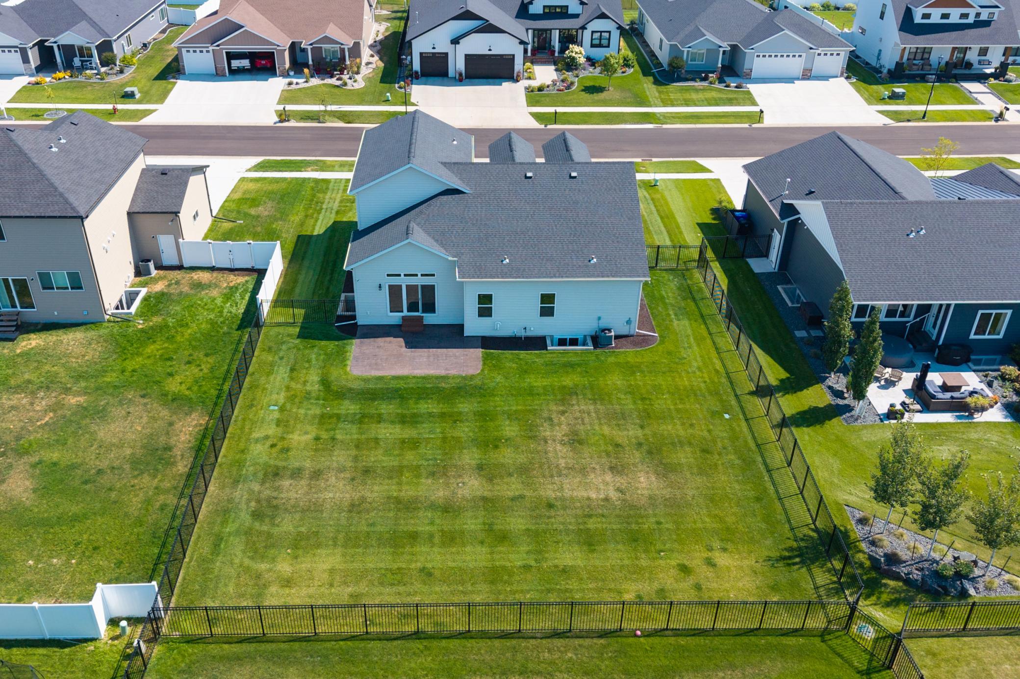 2022 single family home for sale at 7469 Claire Drive S in Fargo, ND — 5 bed, 4 bath (photo 57 of 64)