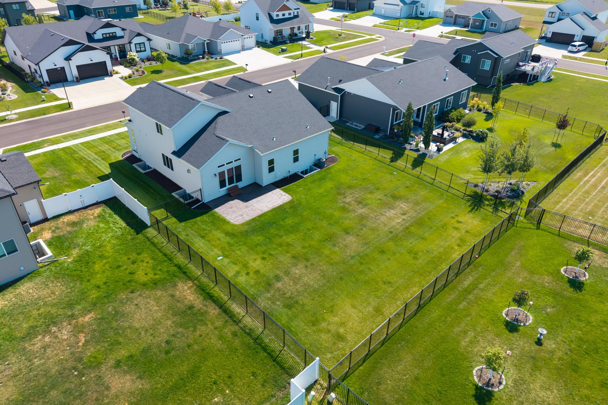2022 single family home for sale at 7469 Claire Drive S in Fargo, ND — 5 bed, 4 bath (photo 58 of 64)