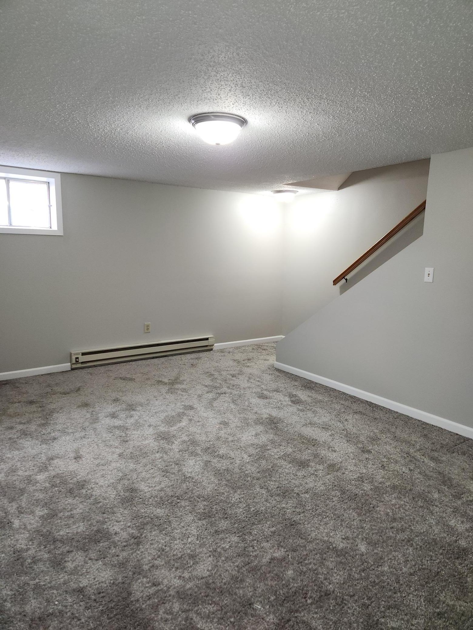 1977 townhouse for sale at 315 12 1/2 Avenue E in West Fargo, ND — 2 bed, 3 bath (photo 13 of 23)
