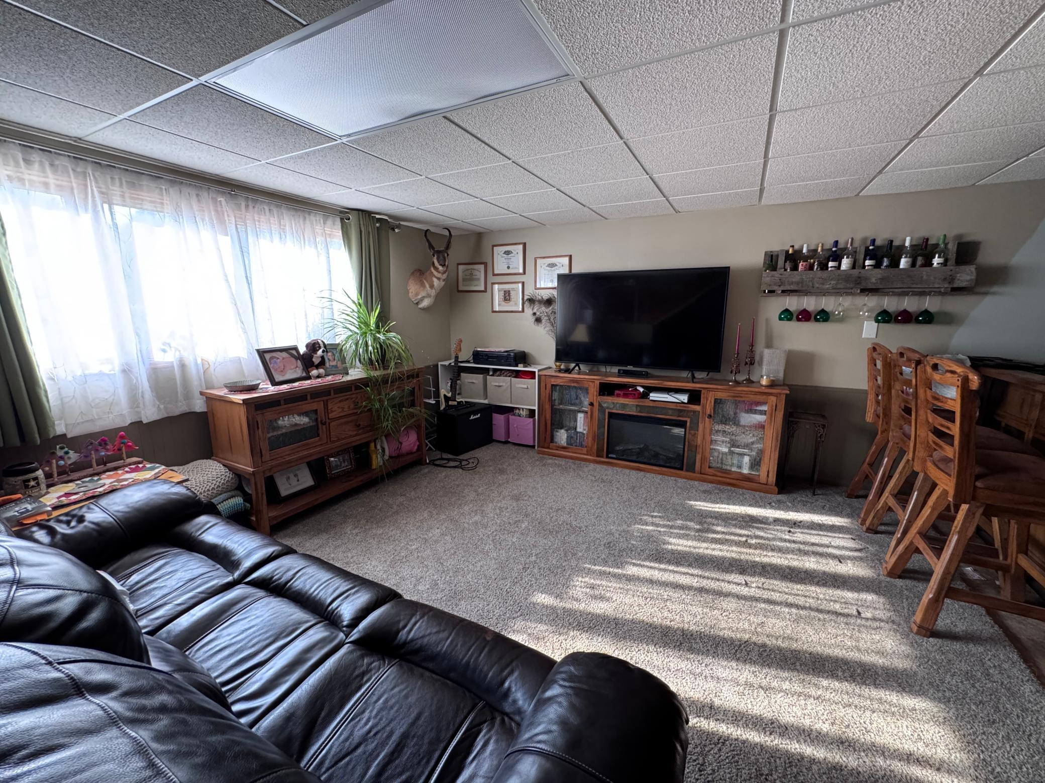 1981 single family home for sale at 1301 Rose Street in Lisbon, ND — 3 bed, 2 bath (photo 13 of 19)