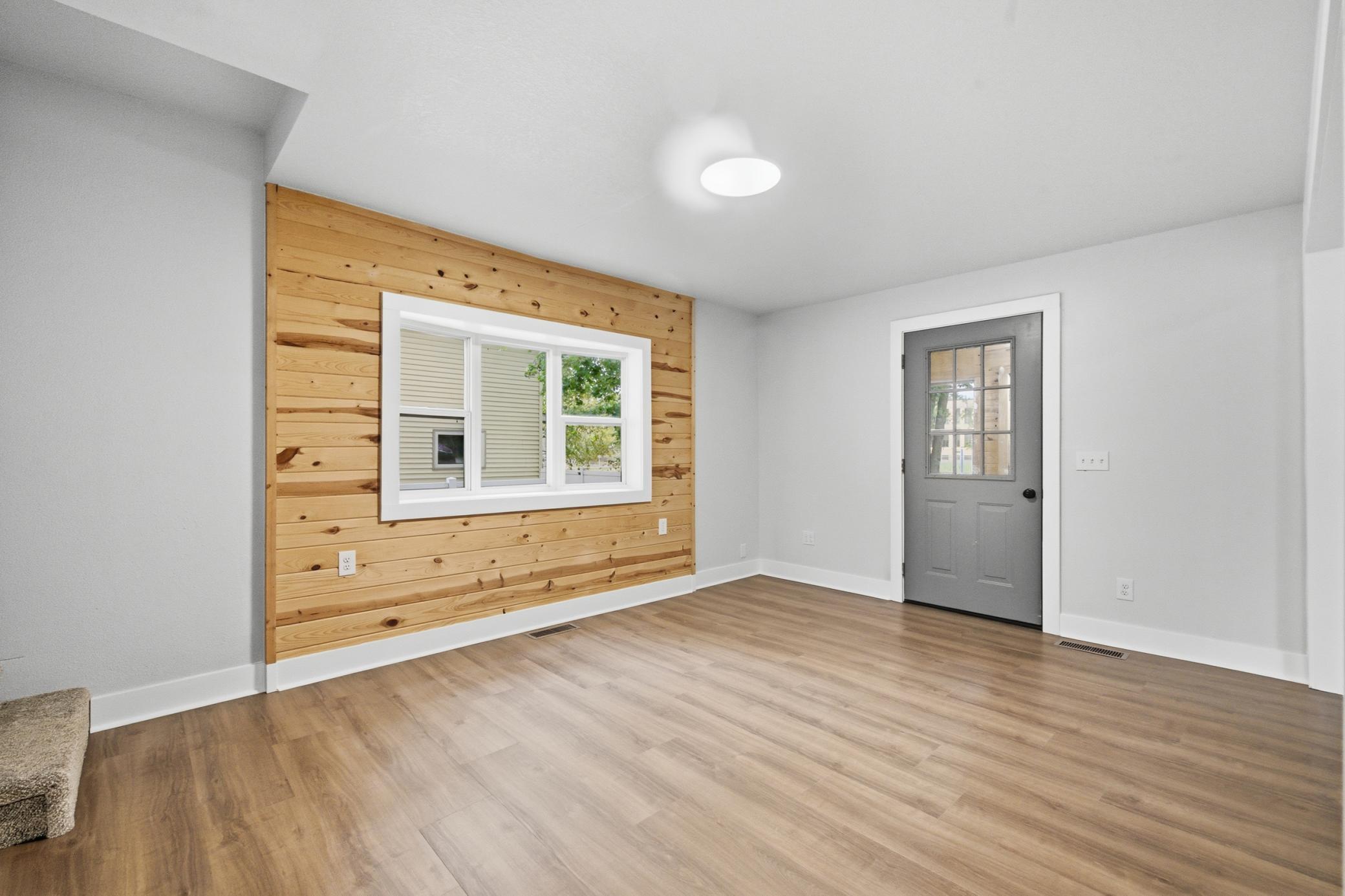 1885 single family home for sale at 618 N 8th Street in Brainerd, MN — 4 bed, 3 bath (photo 15 of 43)