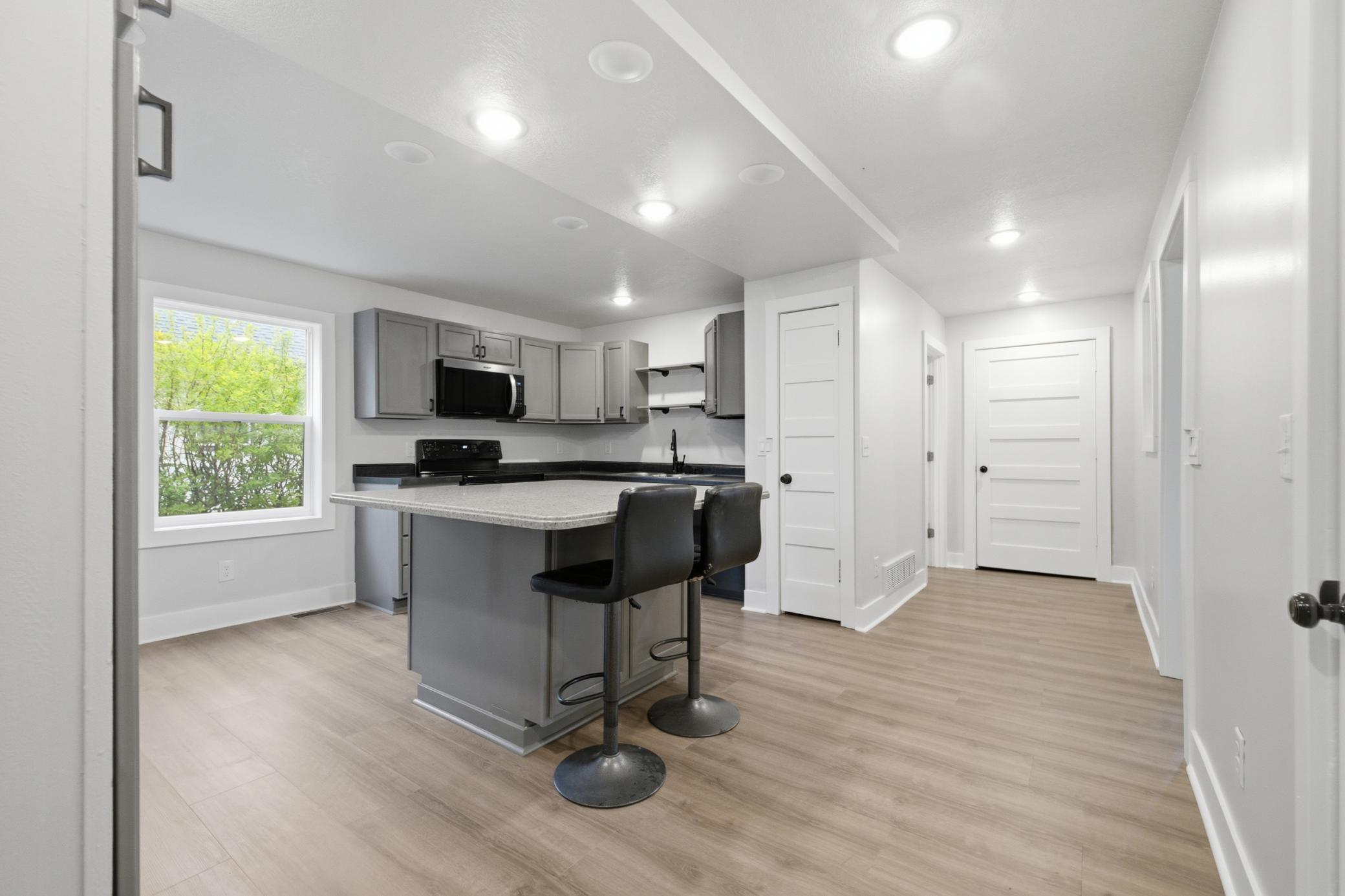 1885 single family home for sale at 618 N 8th Street in Brainerd, MN — 4 bed, 3 bath (photo 10 of 43)