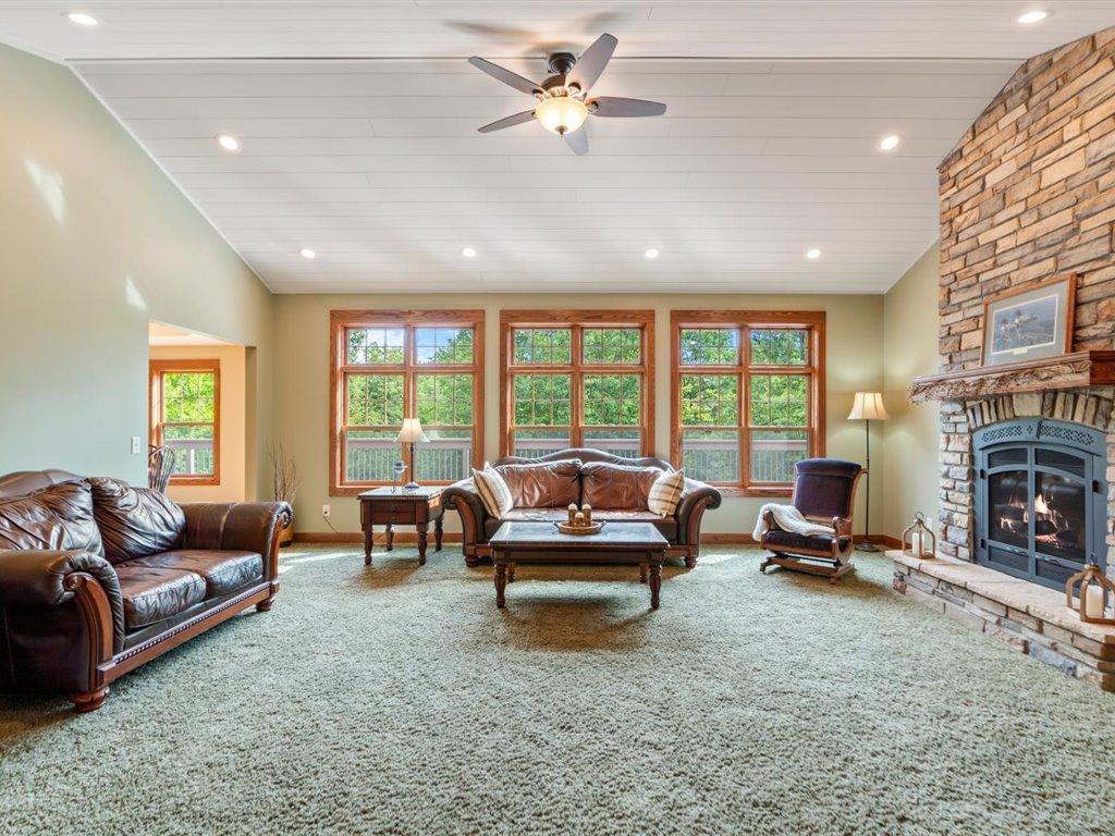 2010 single family home for sale at 22401 Camp Lincoln Road in Nisswa, MN — 5 bed, 3 bath (photo 12 of 60)