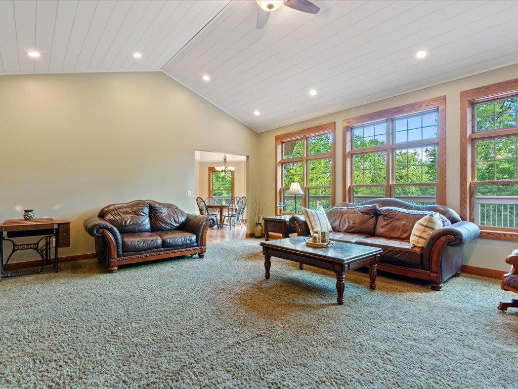 2010 single family home for sale at 22401 Camp Lincoln Road in Nisswa, MN — 5 bed, 3 bath (photo 14 of 60)