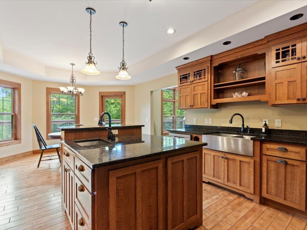 2010 single family home for sale at 22401 Camp Lincoln Road in Nisswa, MN — 5 bed, 3 bath (photo 4 of 60)