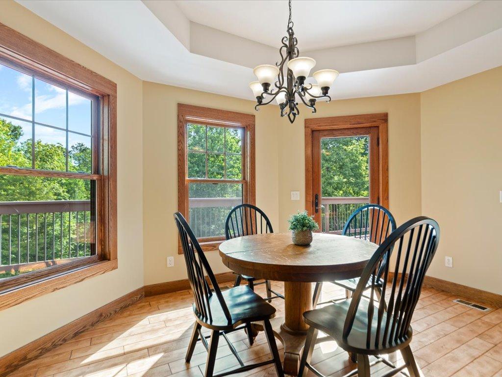 2010 single family home for sale at 22401 Camp Lincoln Road in Nisswa, MN — 5 bed, 3 bath (photo 7 of 60)