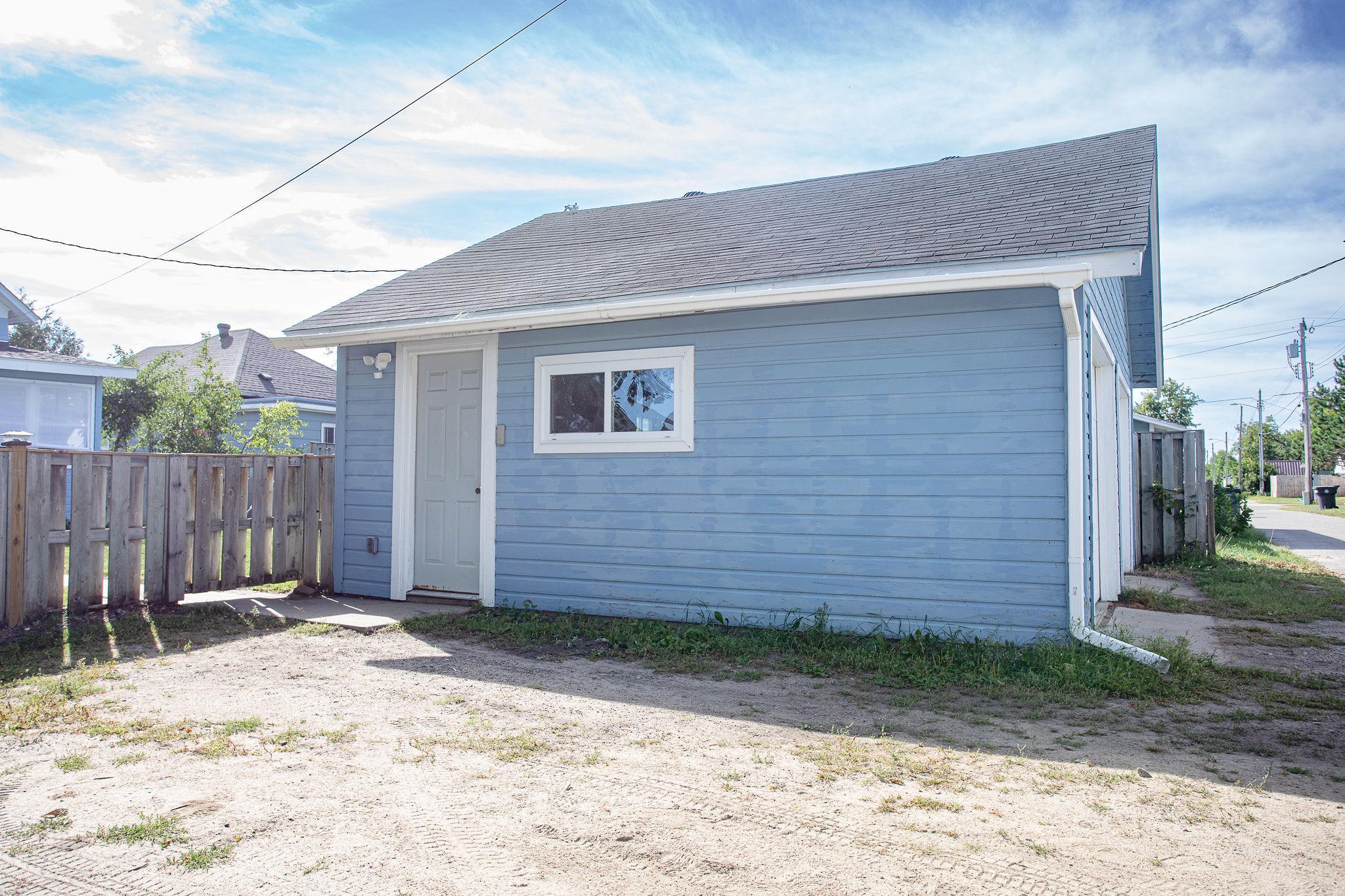 1914 single family home for sale at 507 Scott Avenue SE in Bemidji, MN — 3 bed, 2 bath (photo 4 of 23)