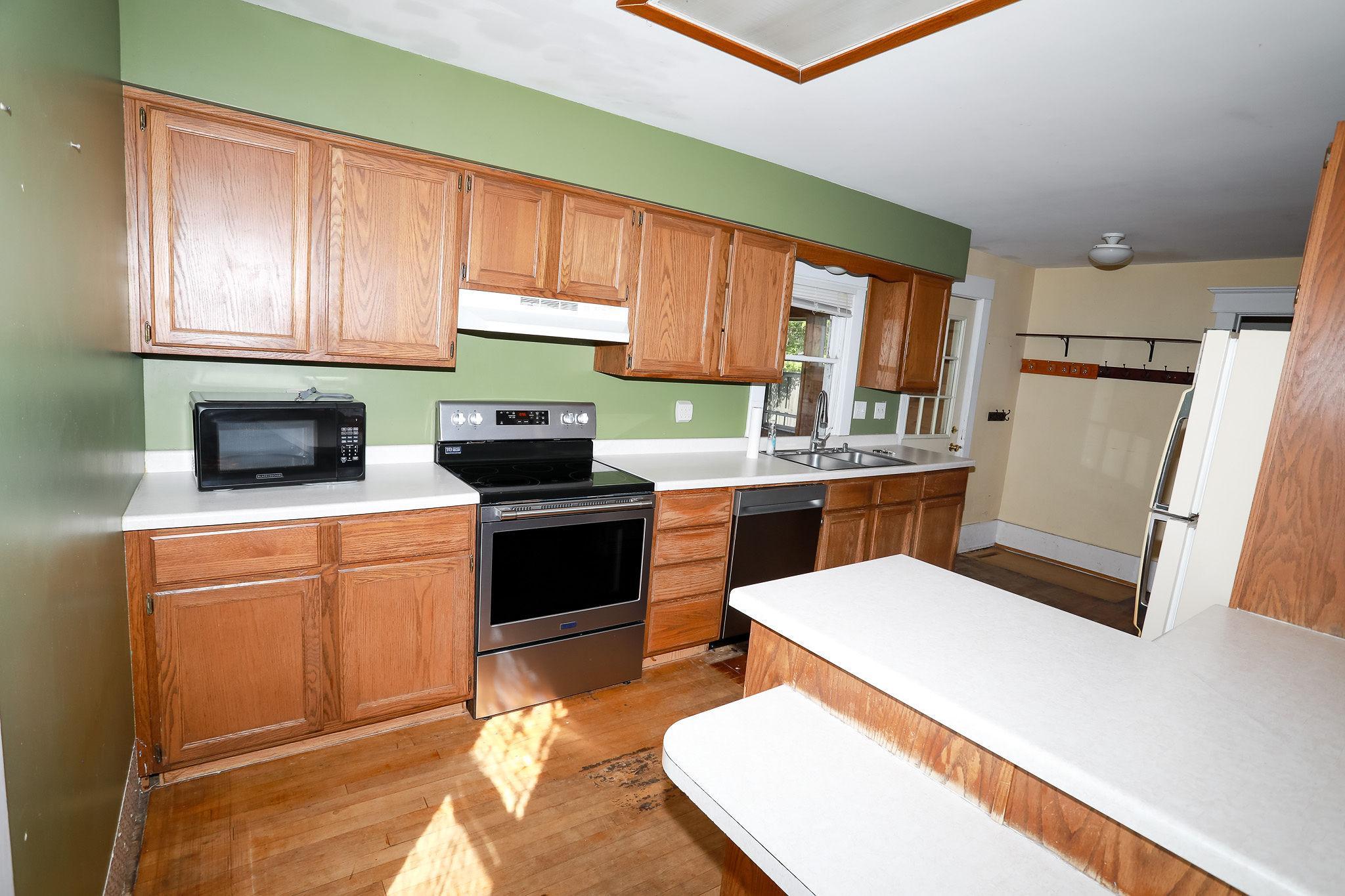 1914 single family home for sale at 507 Scott Avenue SE in Bemidji, MN — 3 bed, 2 bath (photo 10 of 23)