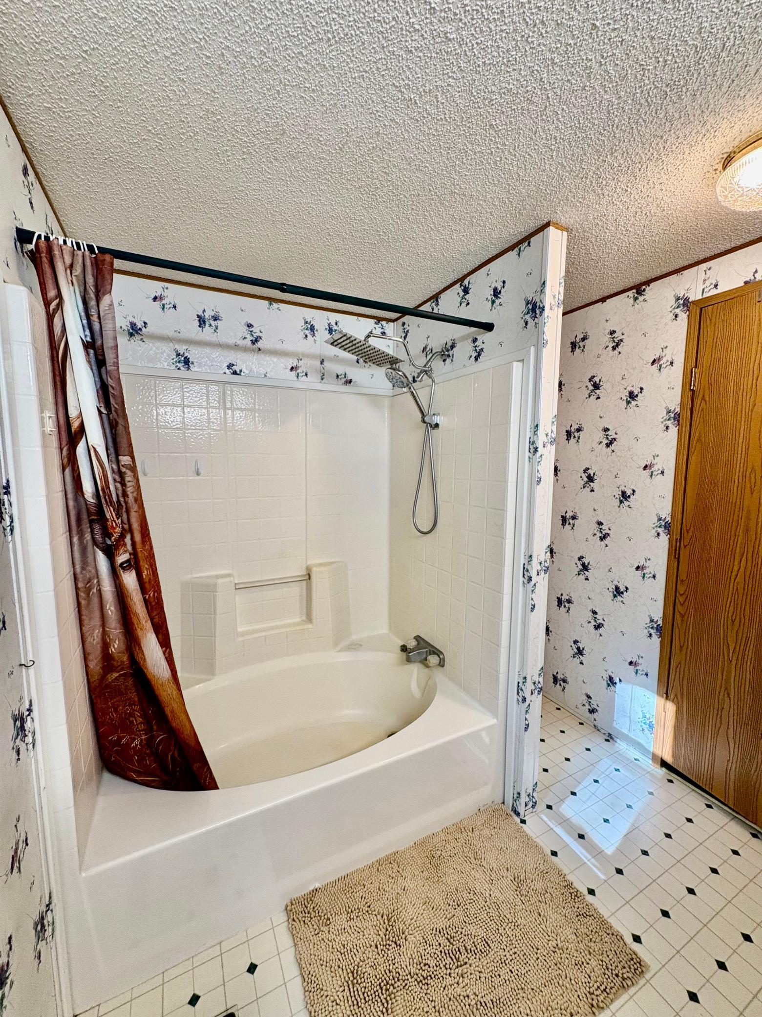 1997 single family home for sale at 29386 685th Avenue in Roosevelt, MN — 3 bed, 2 bath (photo 19 of 46)