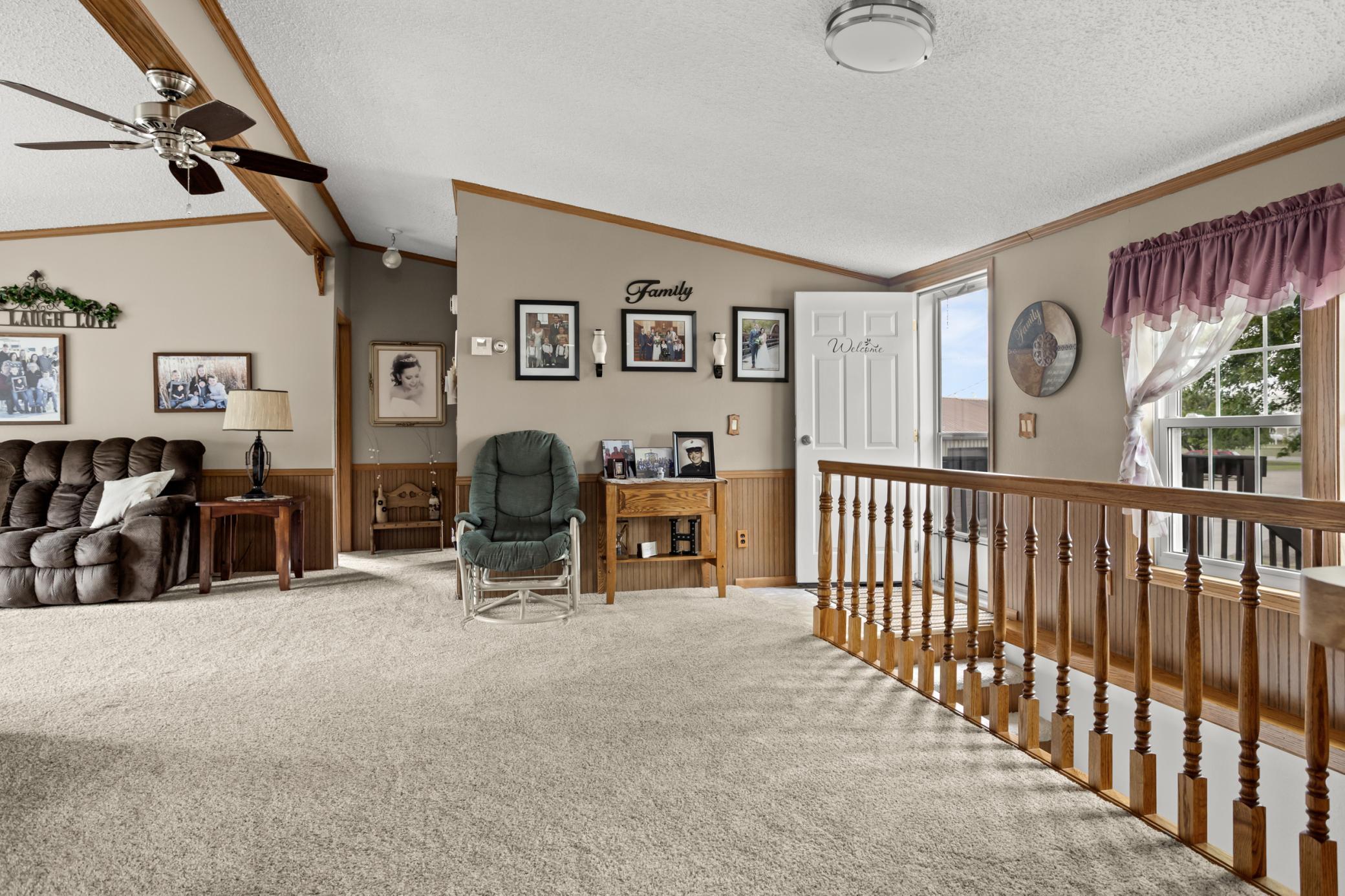 1993 single family home for sale at 612 N Mill Street in Fertile, MN — 4 bed, 3 bath (photo 4 of 67)