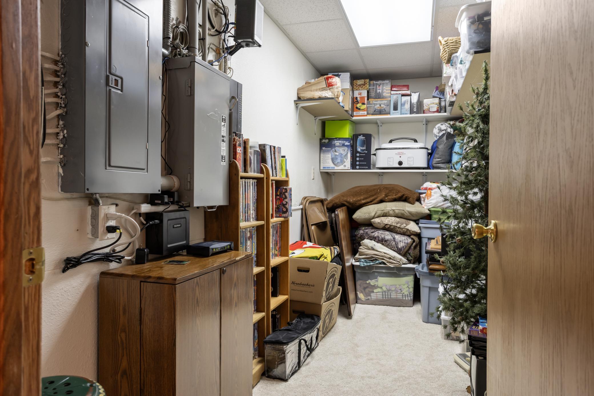 1993 single family home for sale at 612 N Mill Street in Fertile, MN — 4 bed, 3 bath (photo 31 of 67)