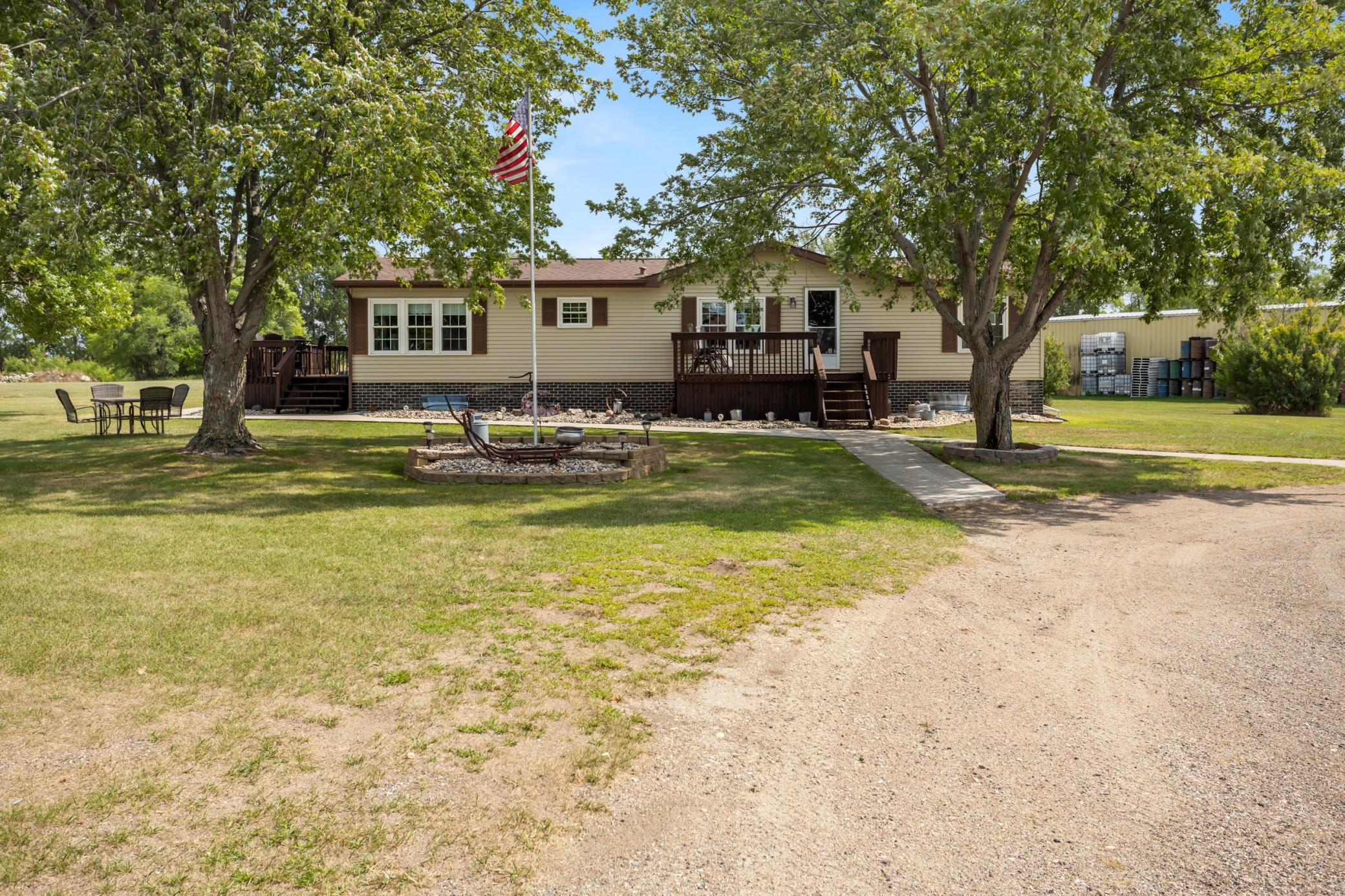 1993 single family home for sale at 612 N Mill Street in Fertile, MN — 4 bed, 3 bath (photo 37 of 67)