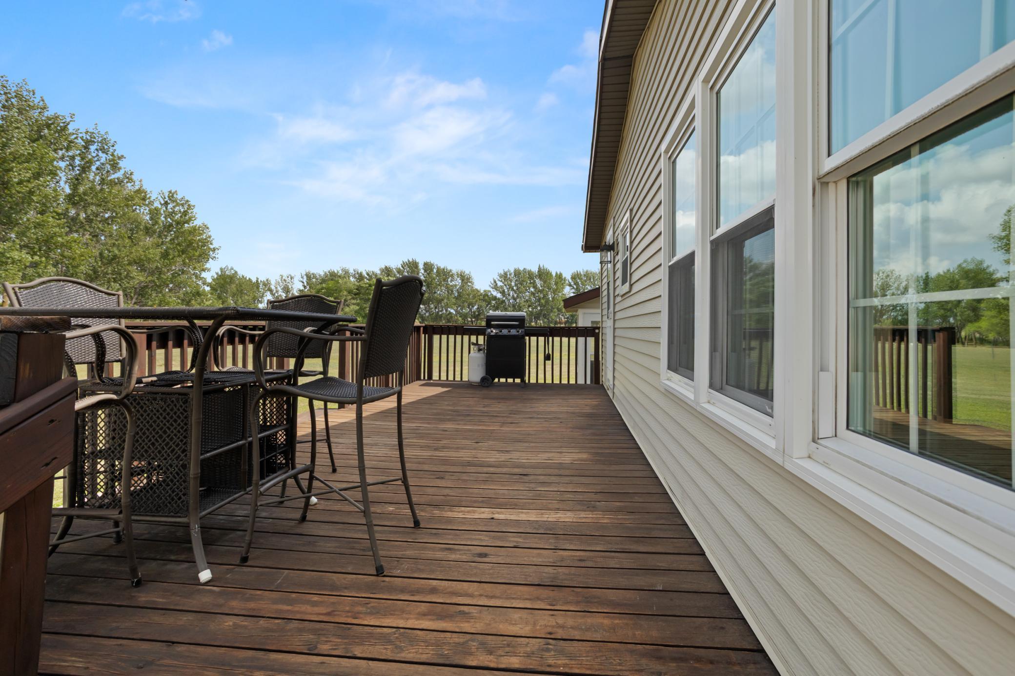 1993 single family home for sale at 612 N Mill Street in Fertile, MN — 4 bed, 3 bath (photo 39 of 67)
