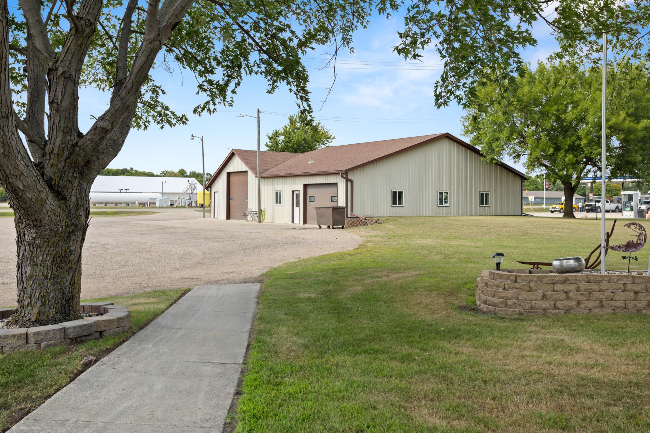 1993 single family home for sale at 612 N Mill Street in Fertile, MN — 4 bed, 3 bath (photo 43 of 67)