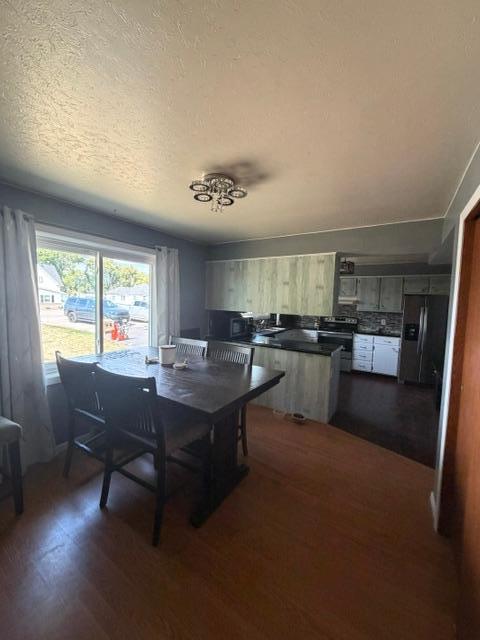 1970 single family home for sale at 403 Parke Avenue in Portland, ND — 3 bed, 2 bath (photo 4 of 20)