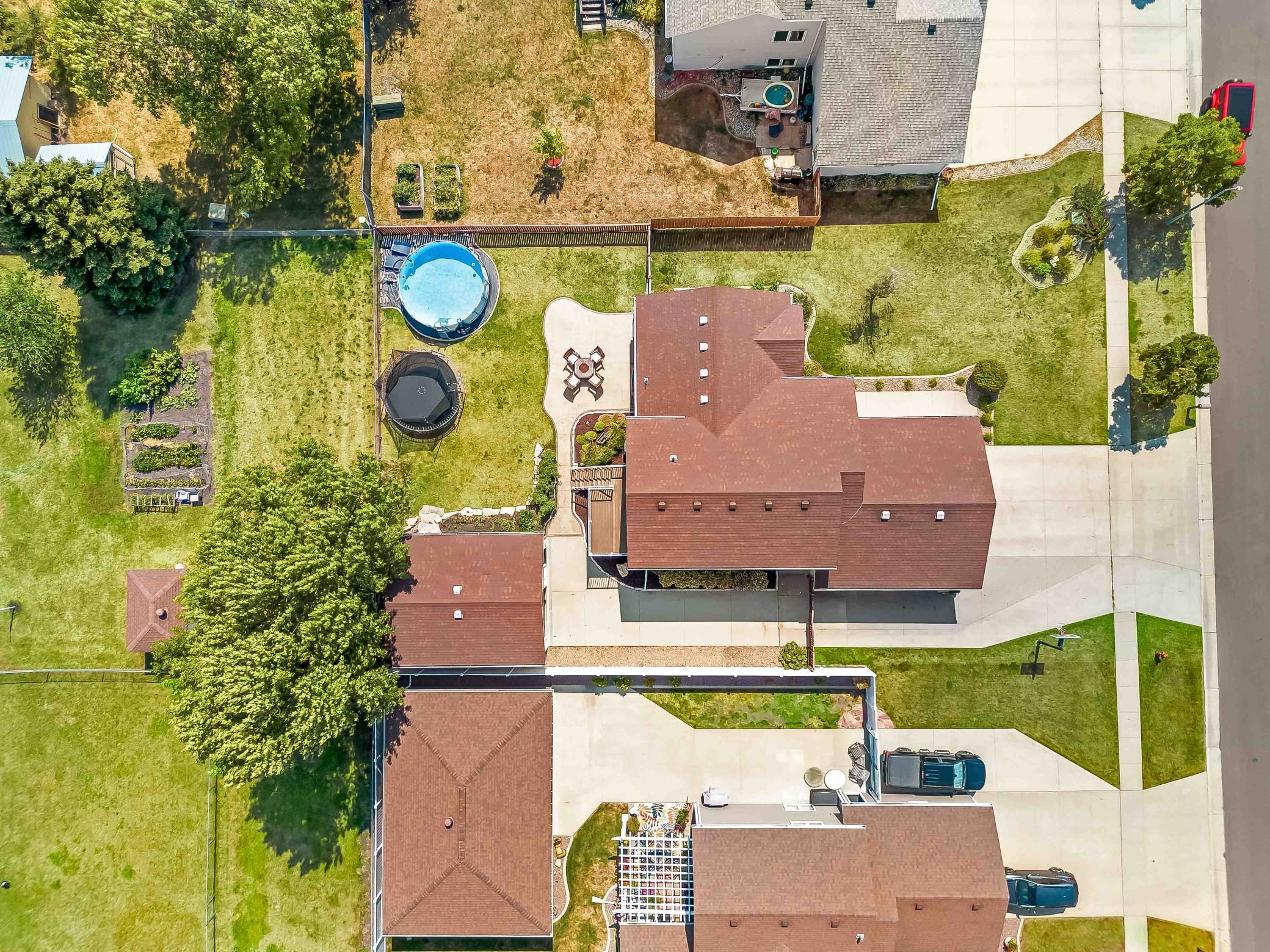 1999 single family home for sale at 611 11th Street W in West Fargo, ND — 4 bed, 3 bath (photo 66 of 67)