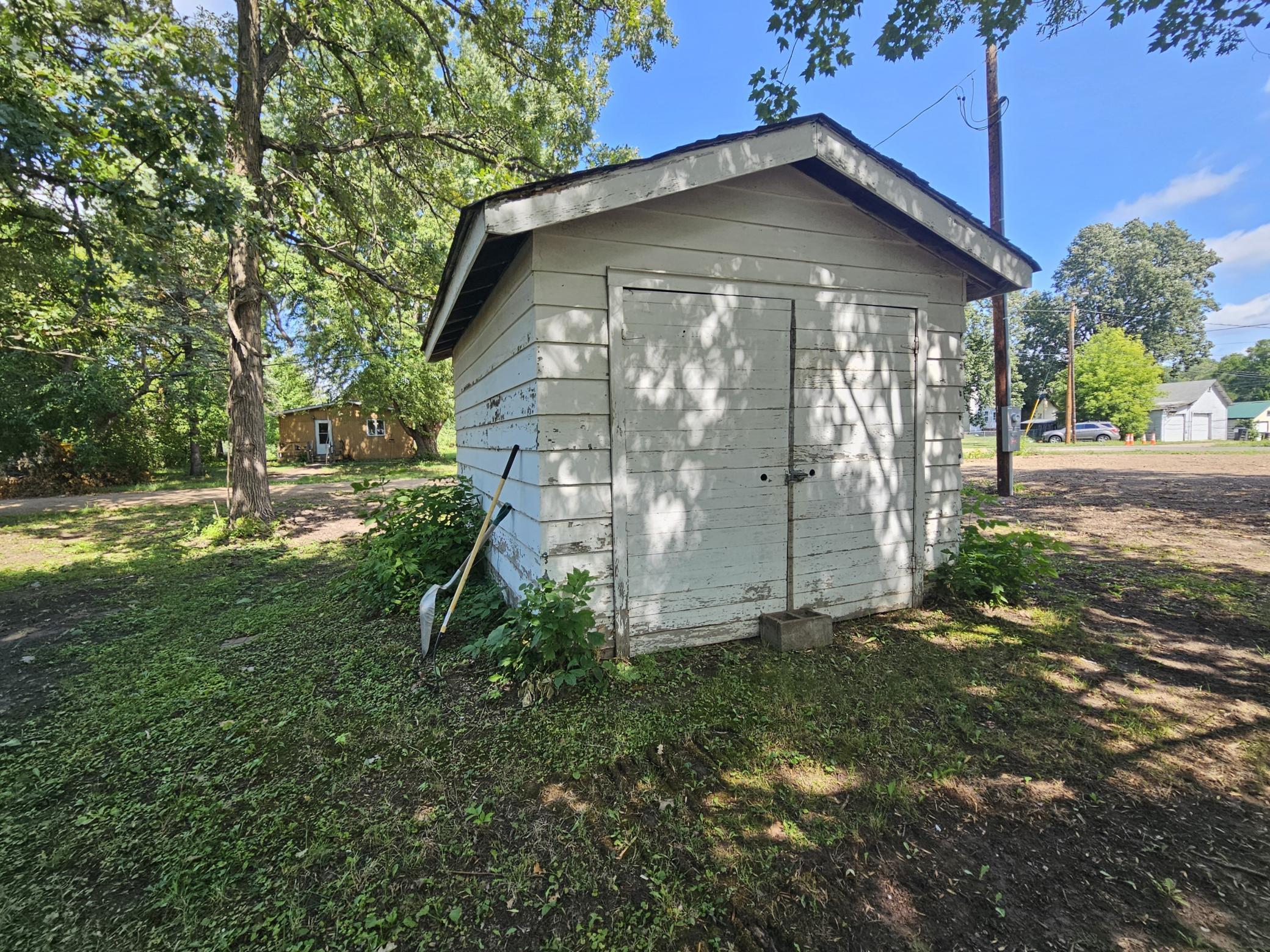 1910 single family home for sale at 23912 Serpent Road in Deerwood, MN — 4 bed, 2 bath (photo 21 of 26)
