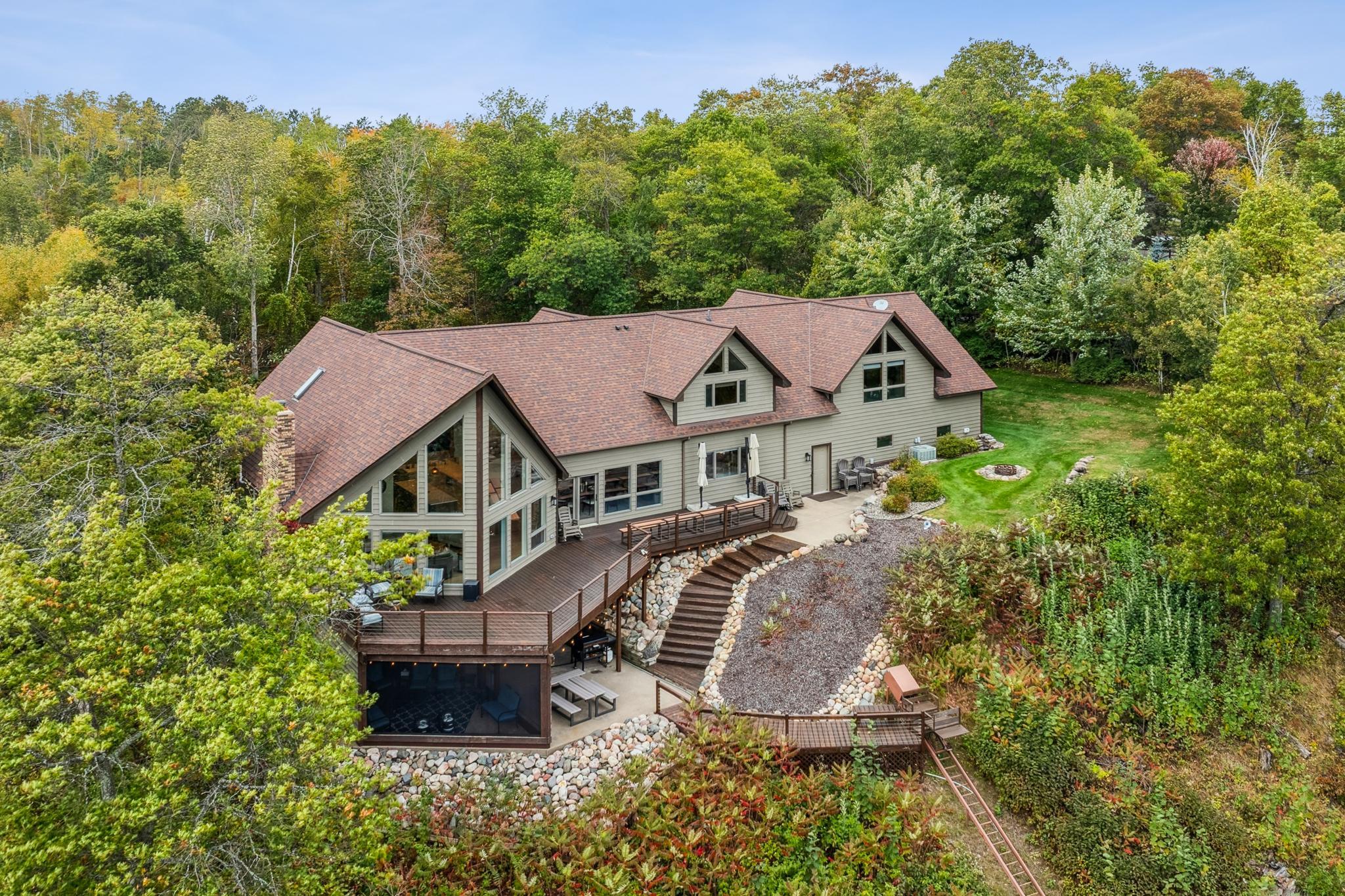 2009 single family home for sale at 10568 Pine Song Drive SW in Nisswa, MN — 5 bed, 5 bath (photo 2 of 52)