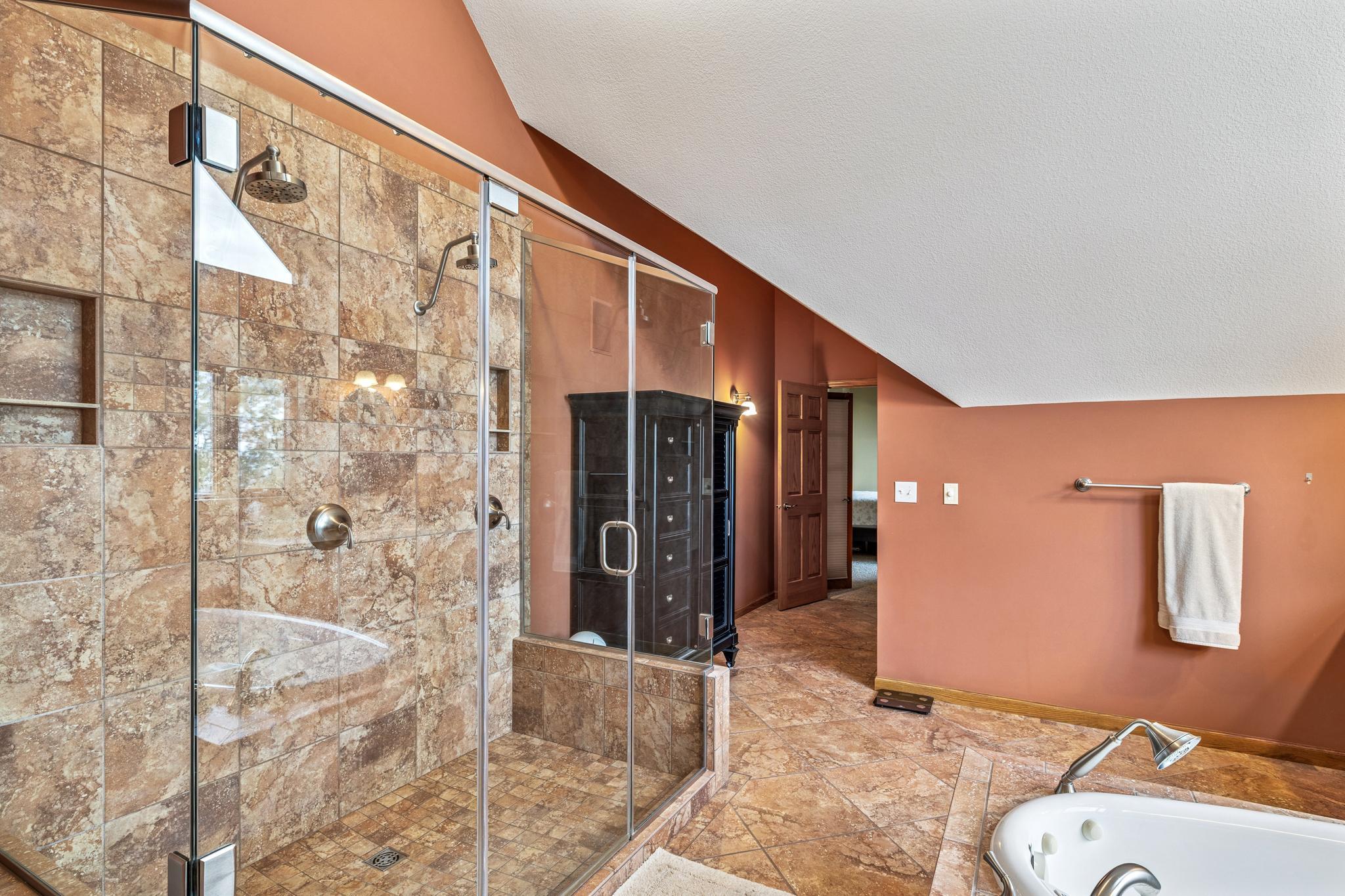 2009 single family home for sale at 10568 Pine Song Drive SW in Nisswa, MN — 5 bed, 5 bath (photo 28 of 52)