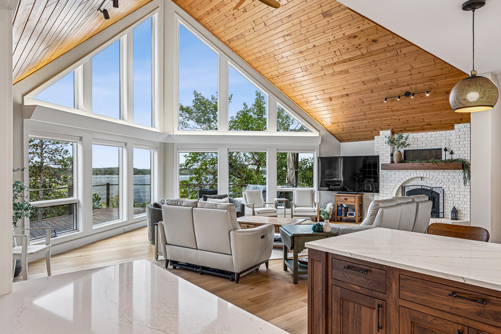 2009 single family home for sale at 10568 Pine Song Drive SW in Nisswa, MN — 5 bed, 5 bath (photo 4 of 52)