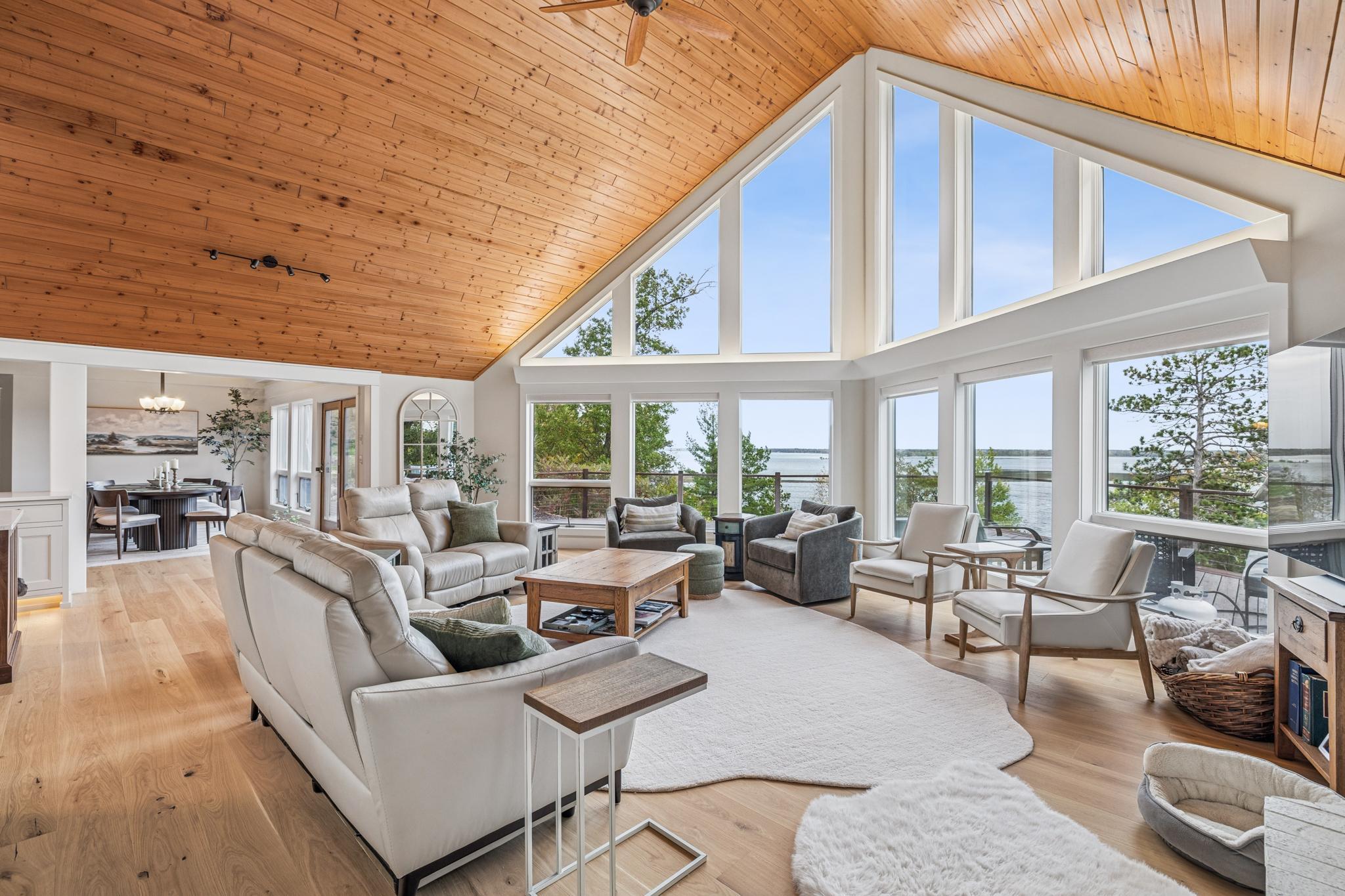 2009 single family home for sale at 10568 Pine Song Drive SW in Nisswa, MN — 5 bed, 5 bath (photo 8 of 52)