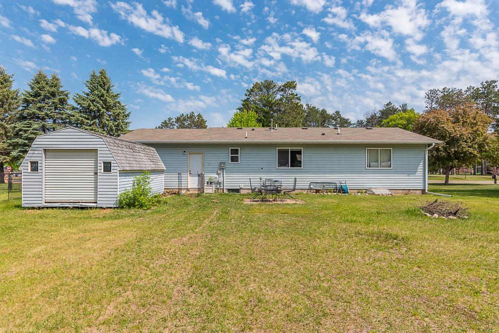 1993 single family home for sale at 108 1st Street SE in Crosby, MN — 4 bed, 2 bath (photo 2 of 38)