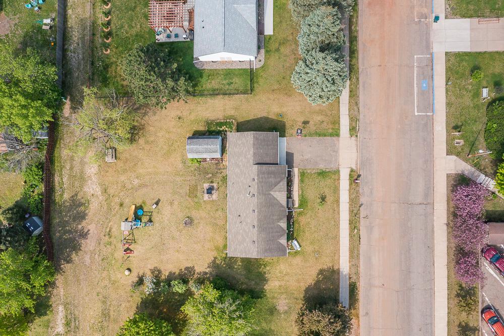 1993 single family home for sale at 108 1st Street SE in Crosby, MN — 4 bed, 2 bath (photo 3 of 38)