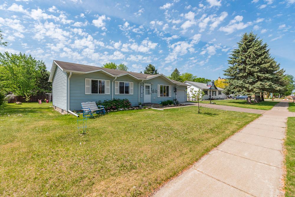 1993 single family home for sale at 108 1st Street SE in Crosby, MN — 4 bed, 2 bath (photo 25 of 38)