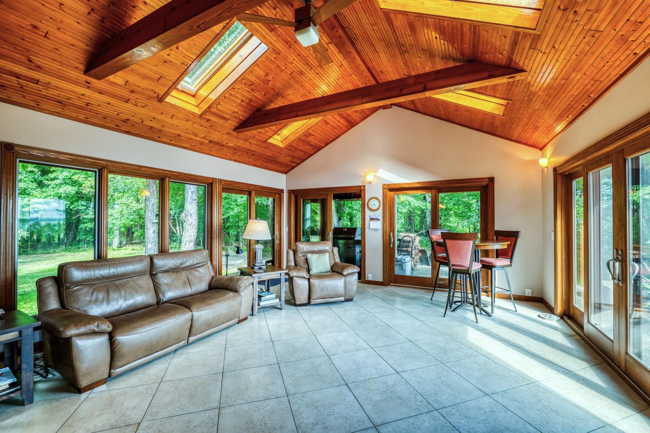 1989 single family home for sale at 7002 Maple Beach Court NE in Bemidji, MN — 3 bed, 3 bath (photo 15 of 104)